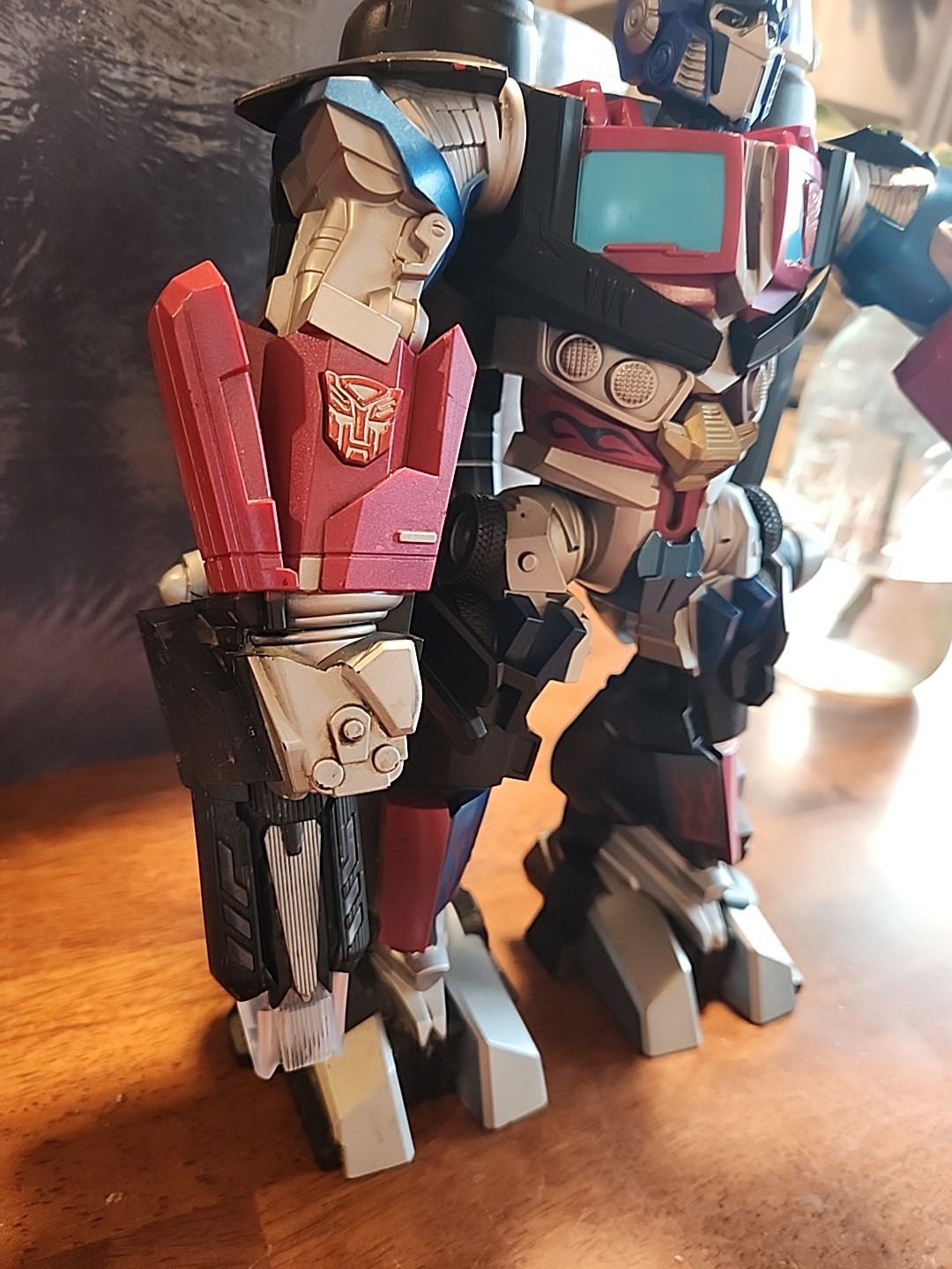 Transformers 12” Mega Power Bots Optimus Prime Hasbro 2008