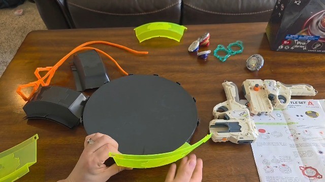 Battle Arena Set with 2 Modular Launchers, Metal Defense Tops, Right/Left Spin G