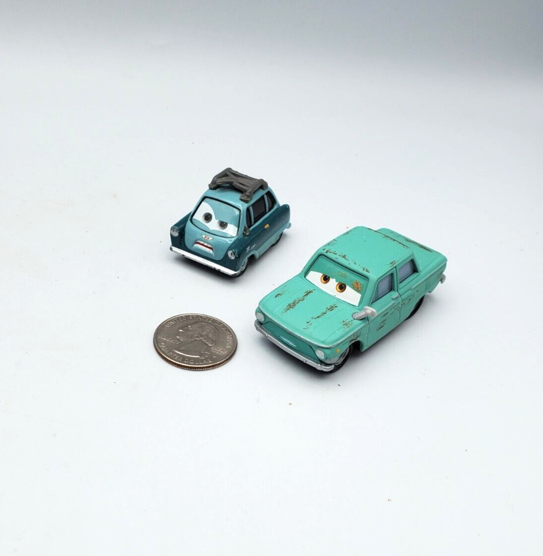 Disney Pixar Cars 2 – Petrov Trunkov + Professor Z Lot x2 – Diecast Metal 1:55