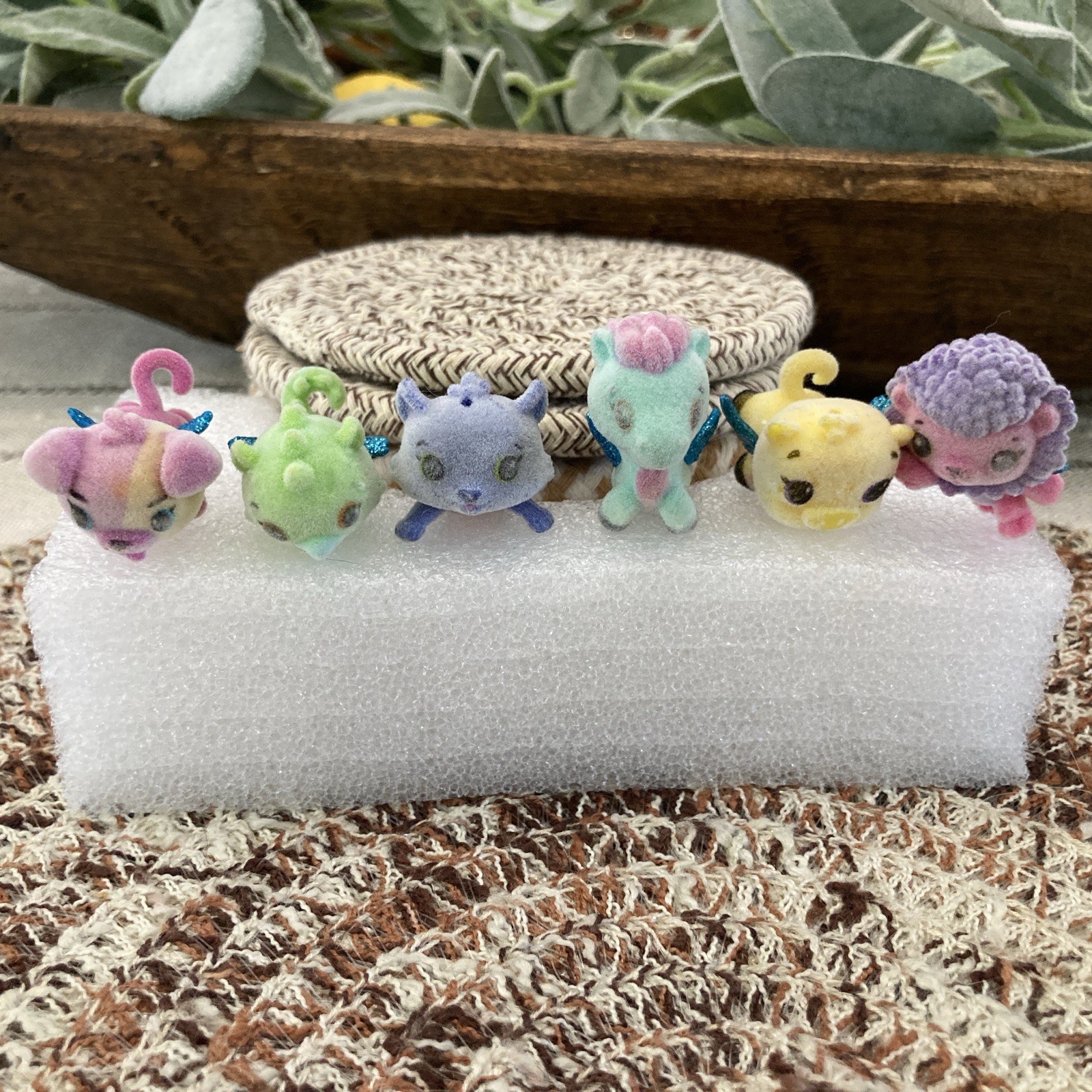 Hatchimals Colleggtibles Cloud Cove Limited Edition Full Set Of 6 Flocked
