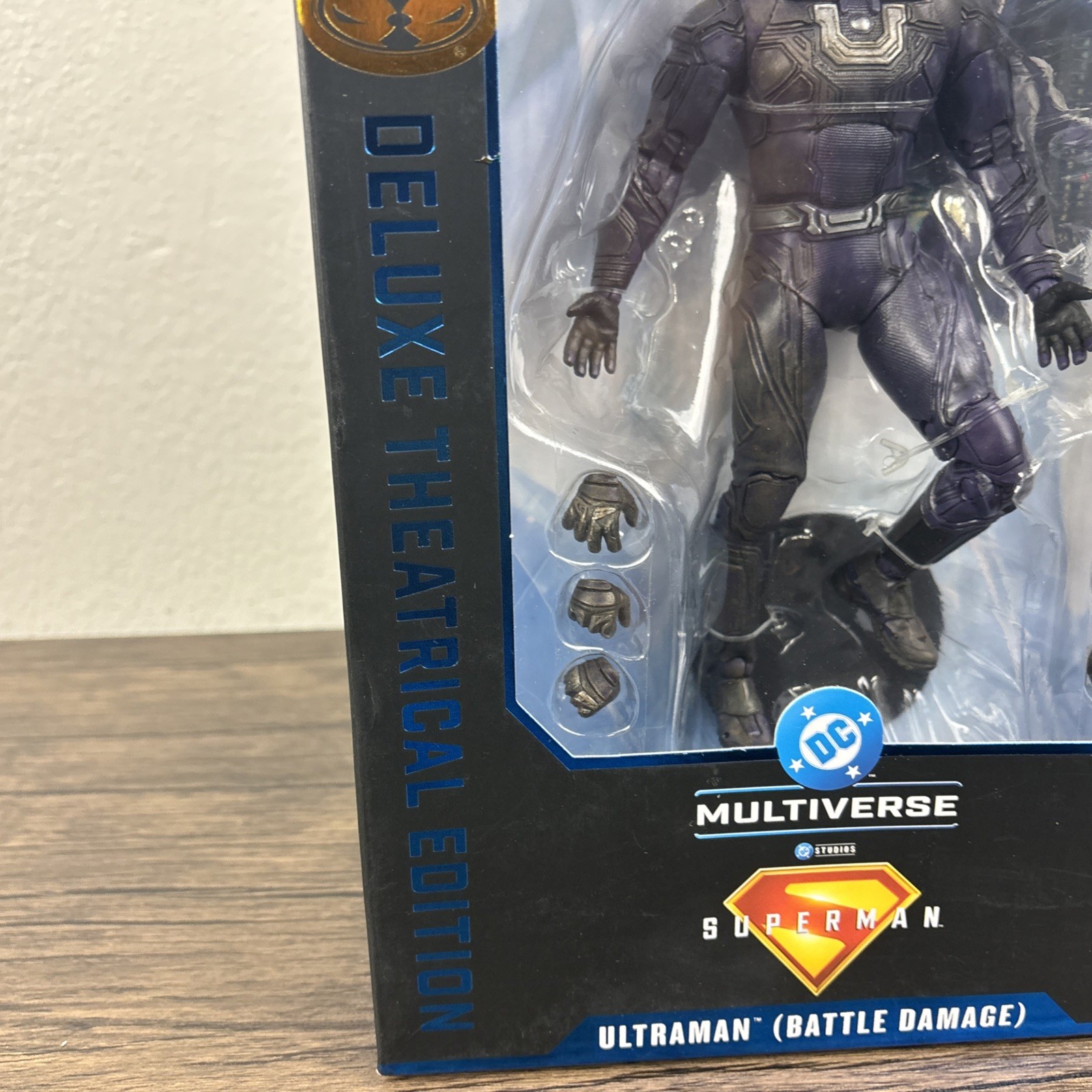 DC Multiverse Mcfarlane Toys Superman Ultraman Battle Damage Gold Figure in Box