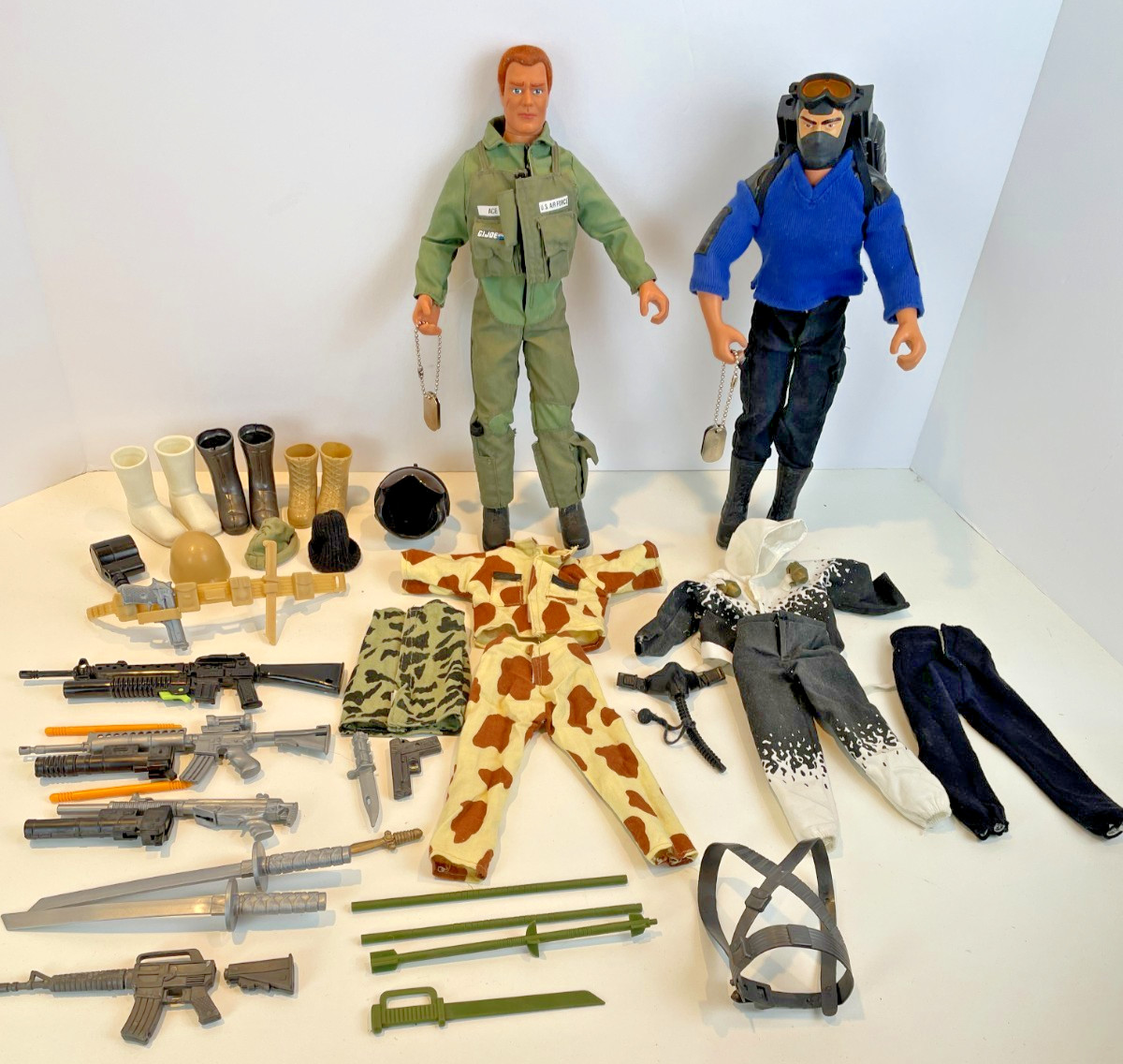 Vintage Set of 2 GI Joe&rsquo;s Hall of Fame Lot of 2 With Clothes/ Accessories