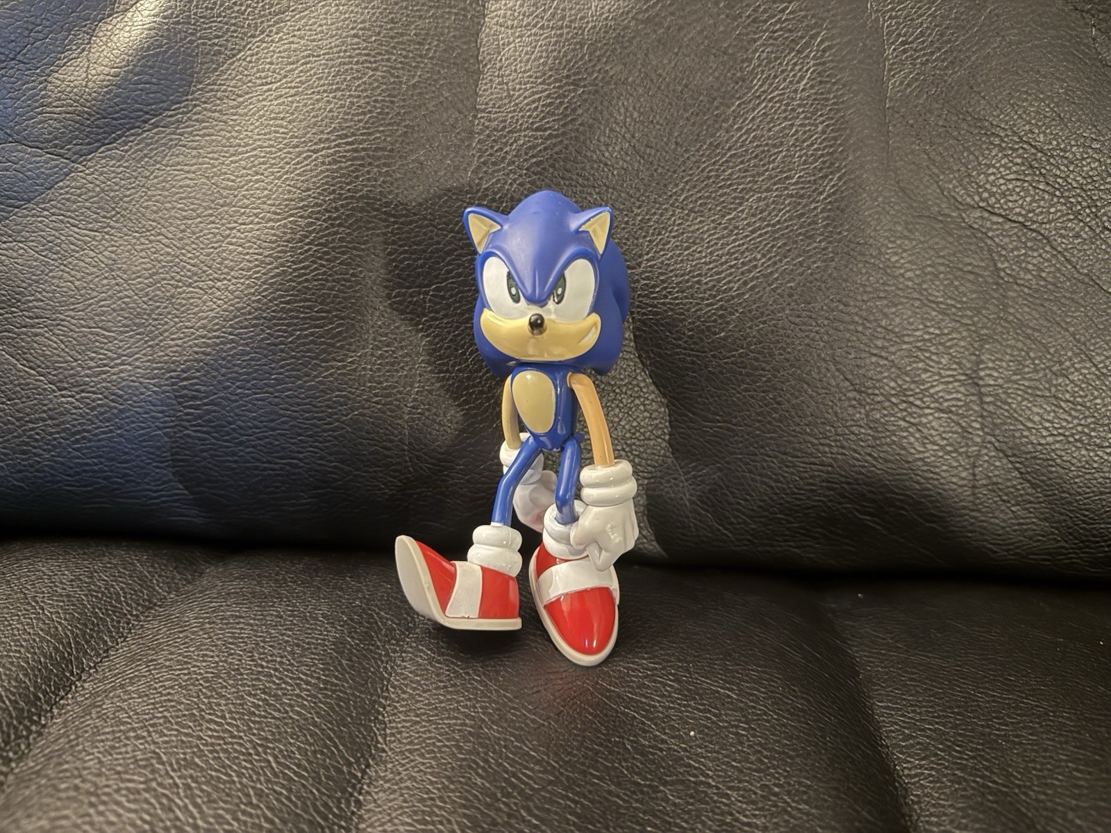 Sonic The Hedgehog Vintage Running Figure