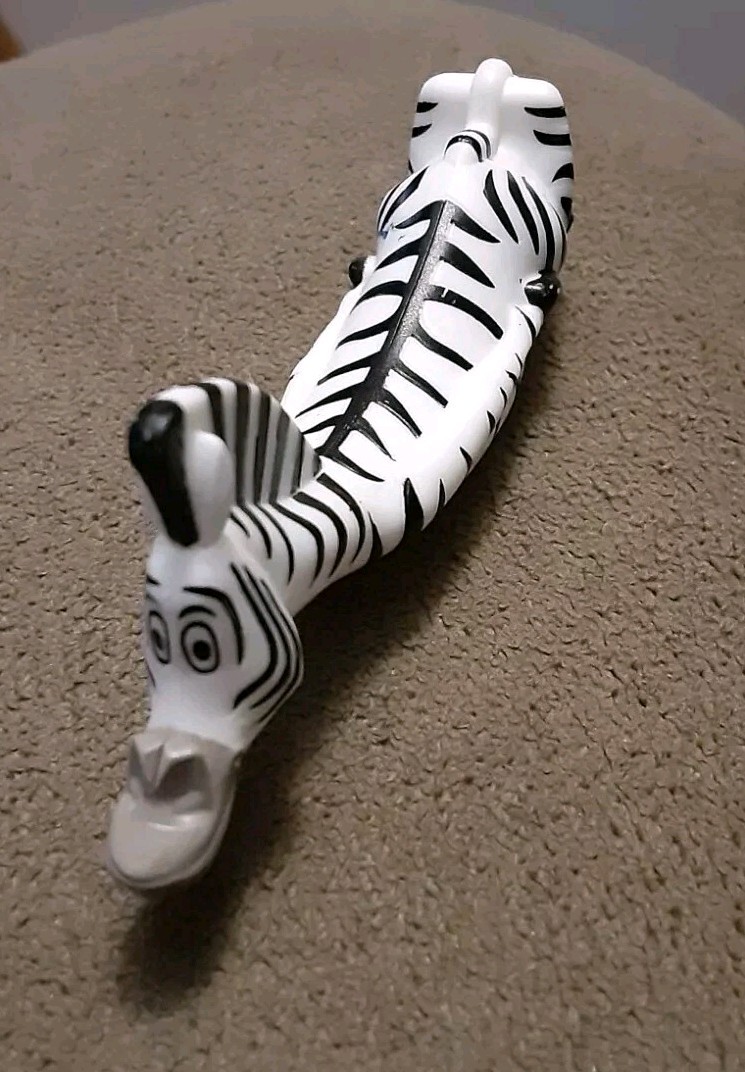 Madagascar 3 Circus Cannon Marty Zebra 4&Prime; McDonald&rsquo;s Movie 2012 Figure #3