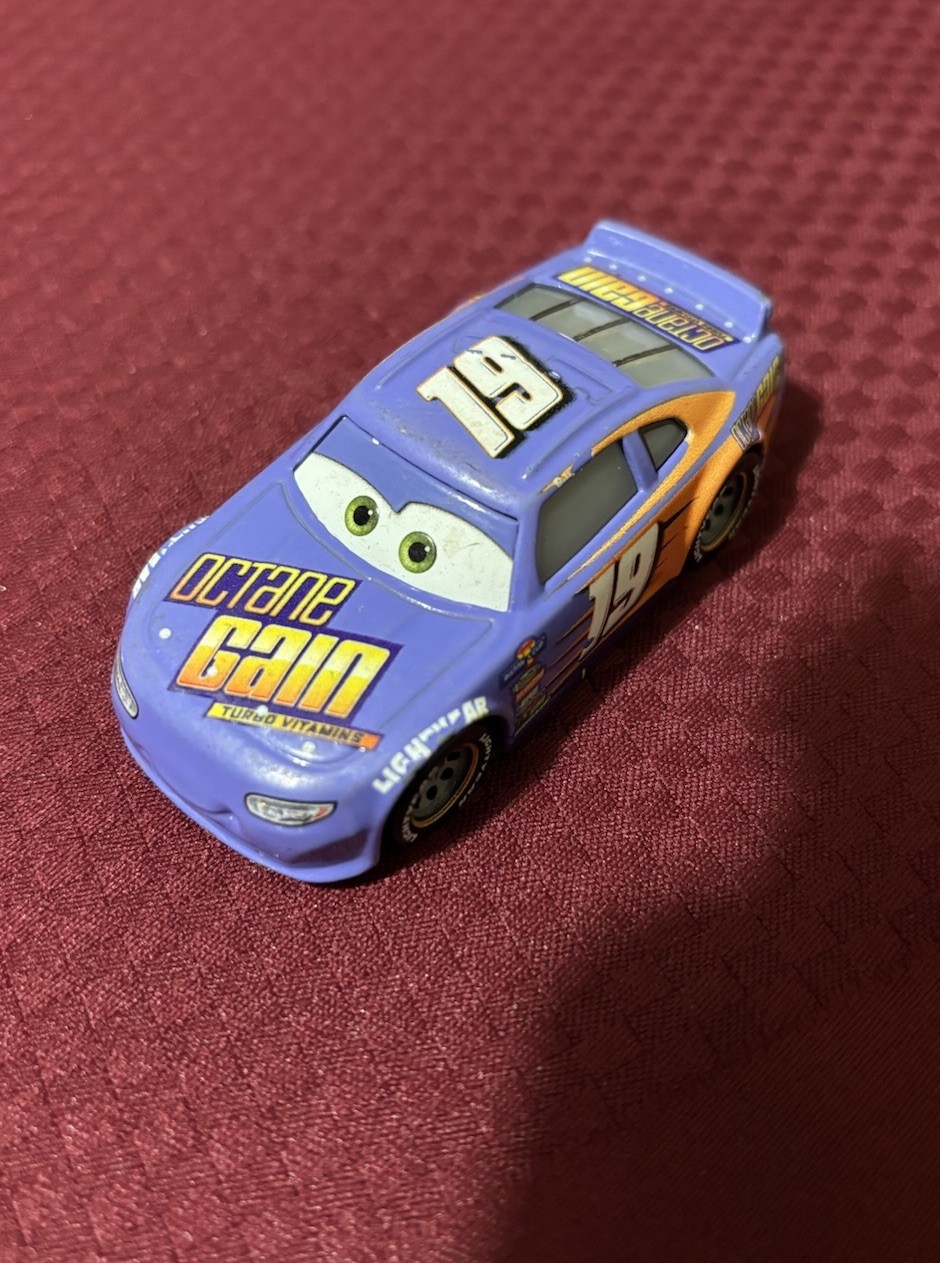 Disney Pixar Cars 3 Bobby Swift #19 Octane Gain Mattel