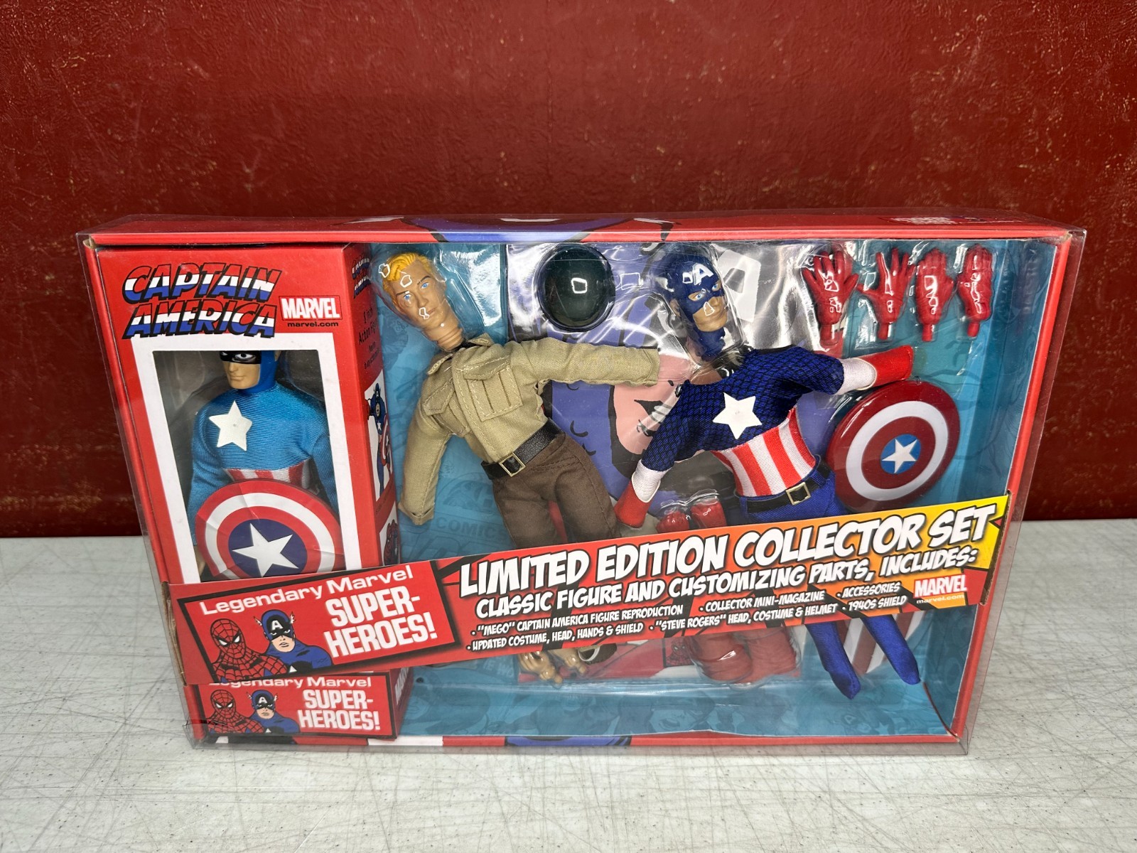 Captain America Legendary Marvel Super Heroes Collector Set Mego 8 Inch NEW