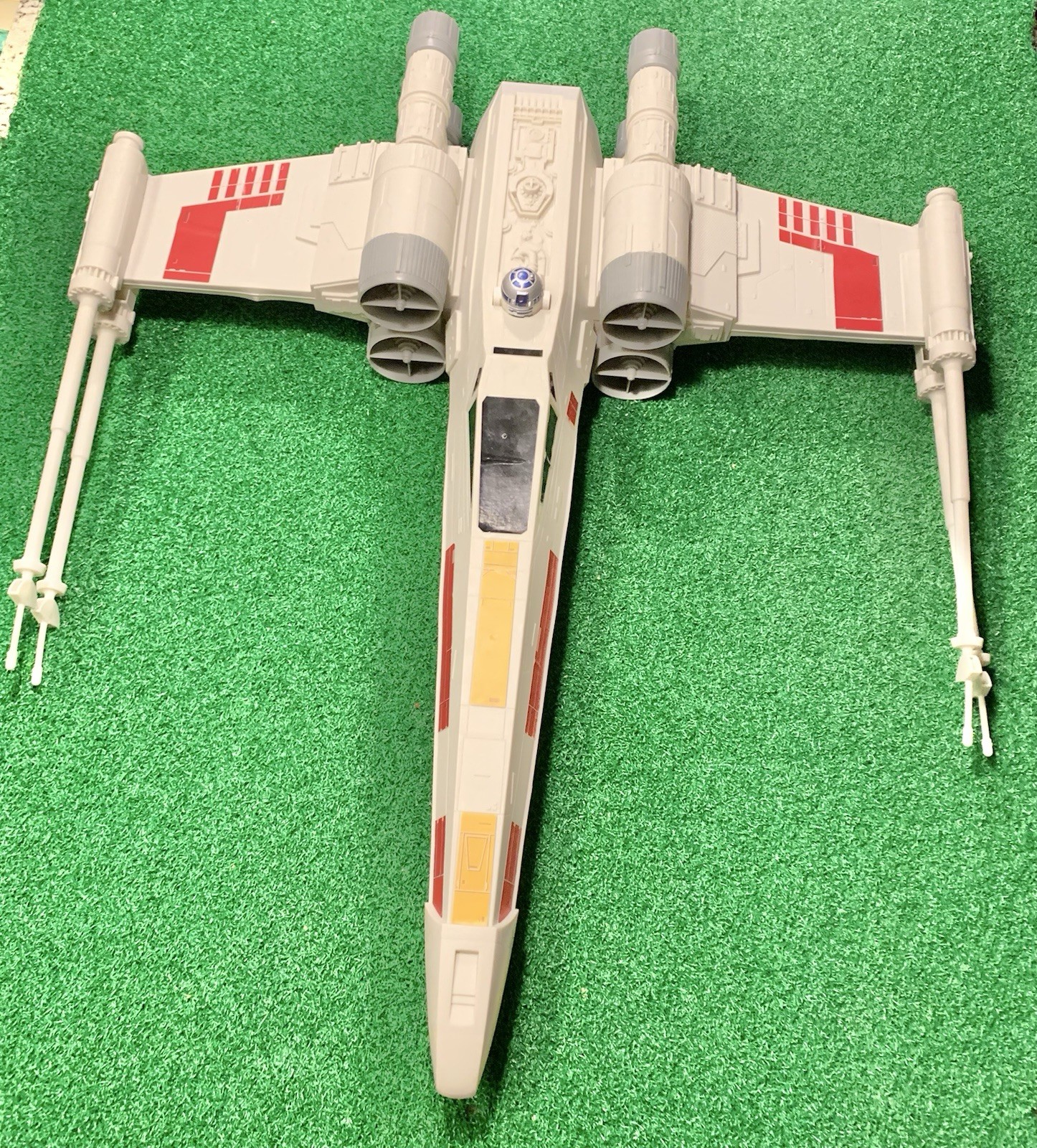 Hasbro Star Wars Giant X-Wing Fighter Ship R2D2 Toy C-2604A – Large 30&Prime;