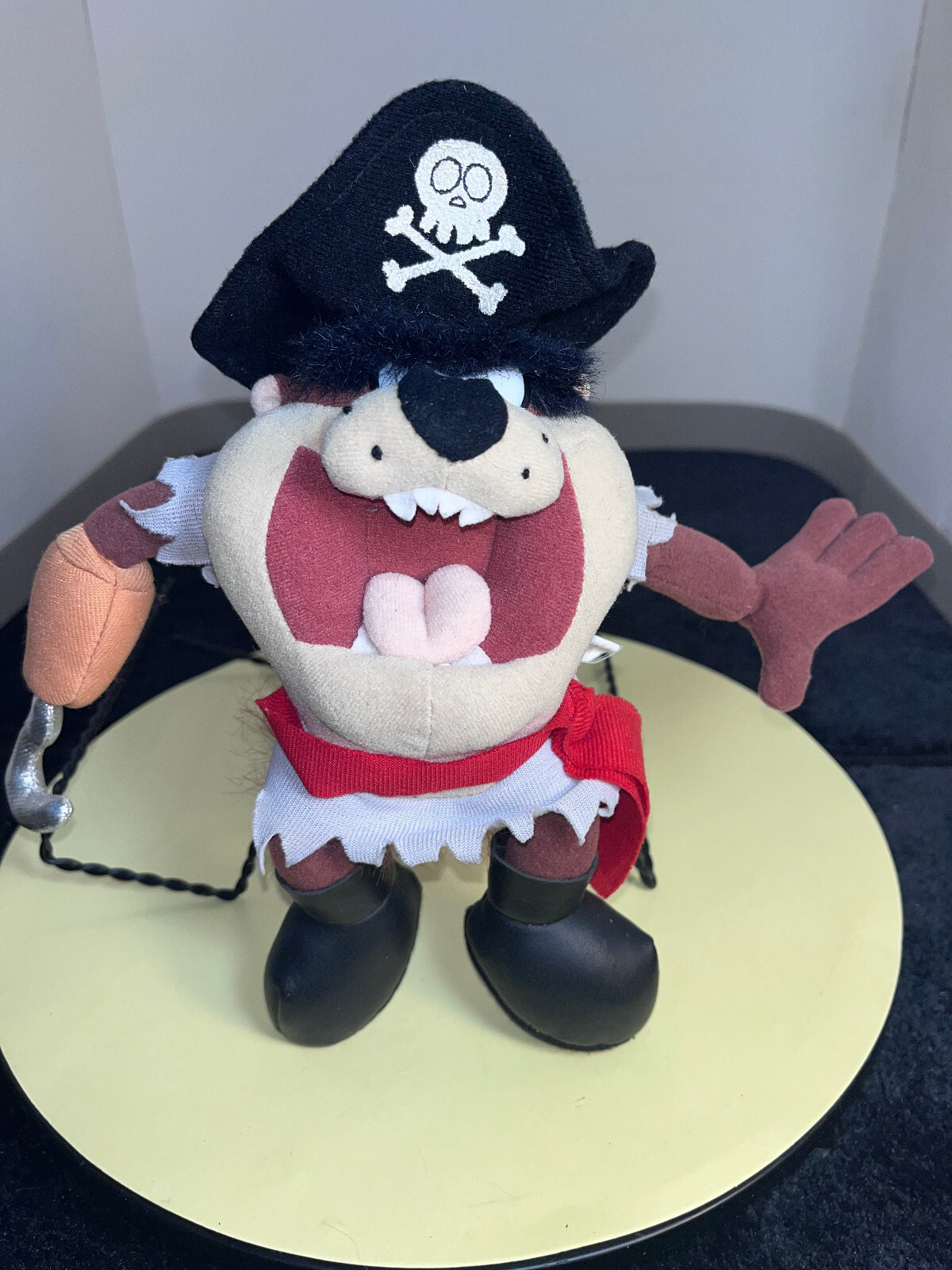 Looney Tunes TAZ Tasmanian Devil PIRATE 2002 Warner Bros. NANCO Plush Stuffed 9&Prime;