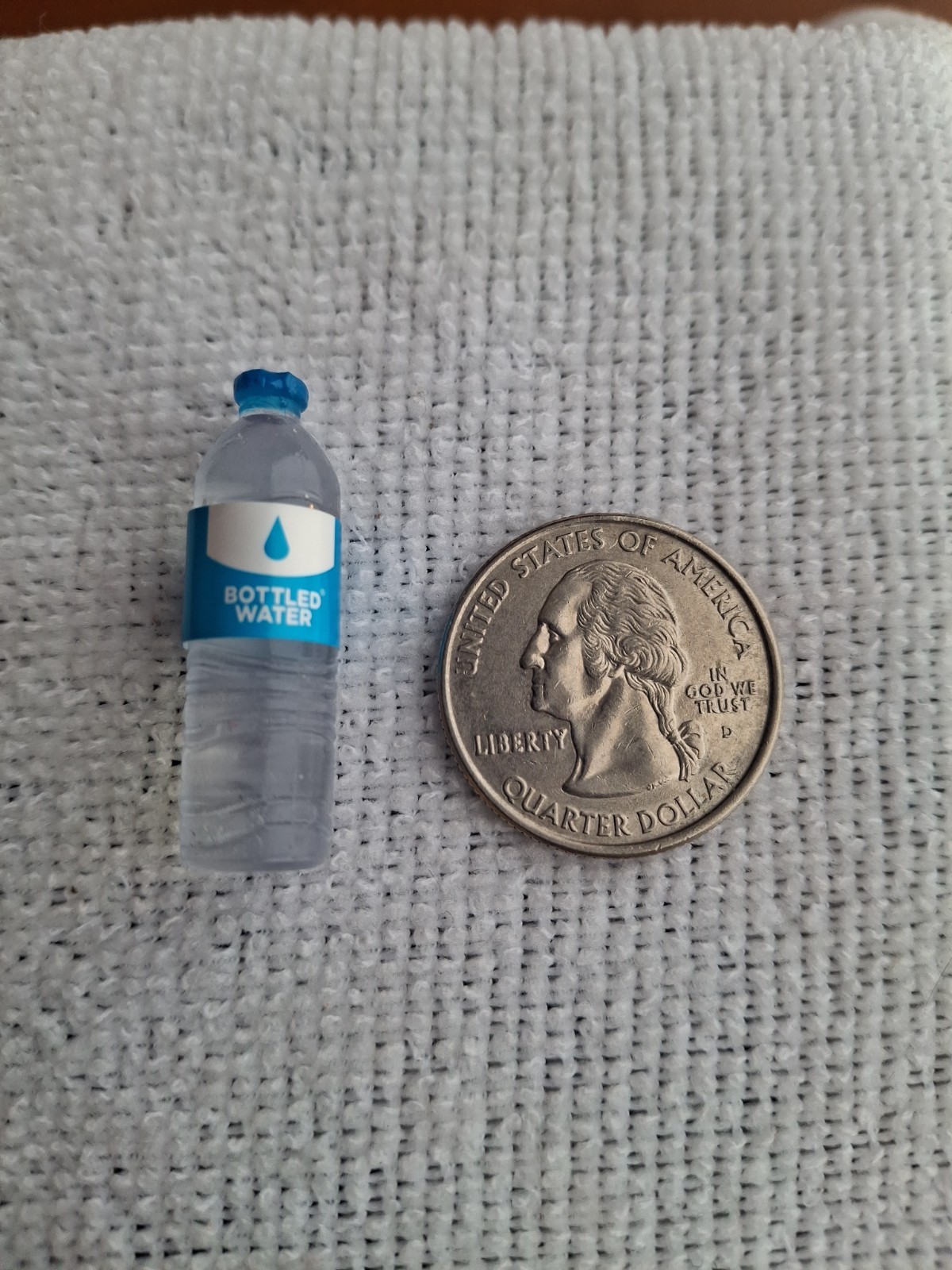 Zuru Mini Brands FILL the FRIDGE Water Bottle