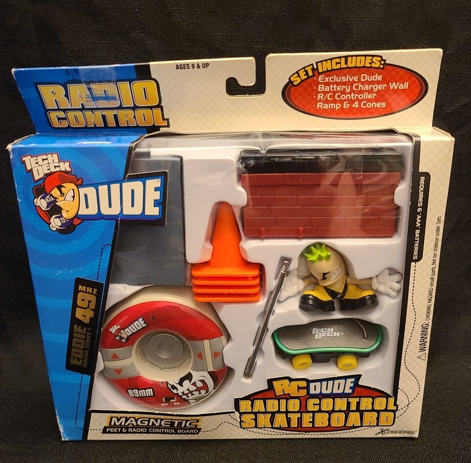 RARE Tech Deck Dude Radio Control Skateboard RC Dude Billy Sumo Eddie mhz Dudes