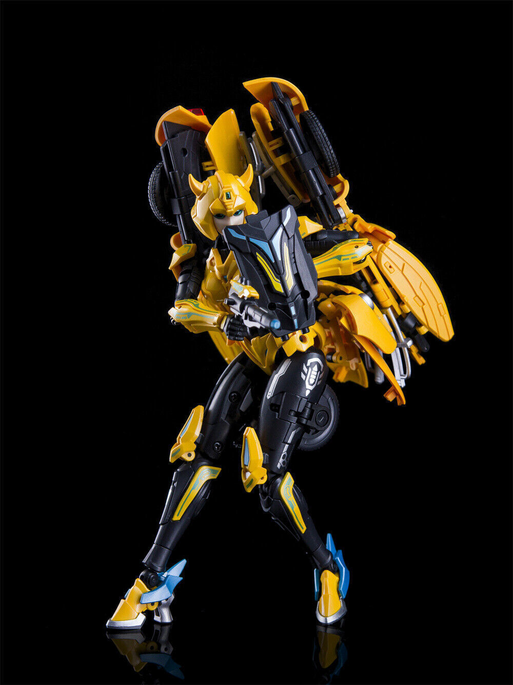 CollectionSpace CS-01 Transforms Bishoujo Little Bee Mecha Girl Figure Gift