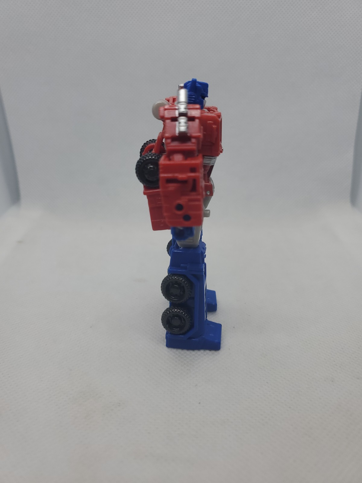 Transformers Kingdom War For Cybertron Optimus Prime Core Class 2020 3.5&Prime; Figure