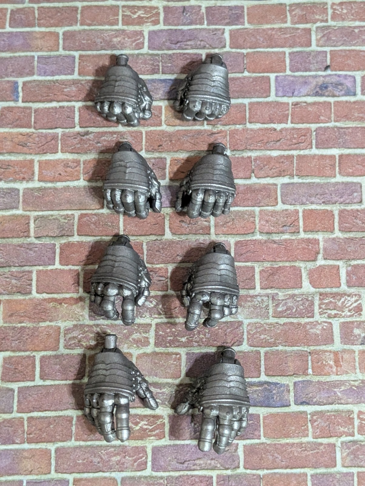 Mythic Legions Four Horsemen 4 Sets of Steel Color Armored Hands « I SHIP DAILY »