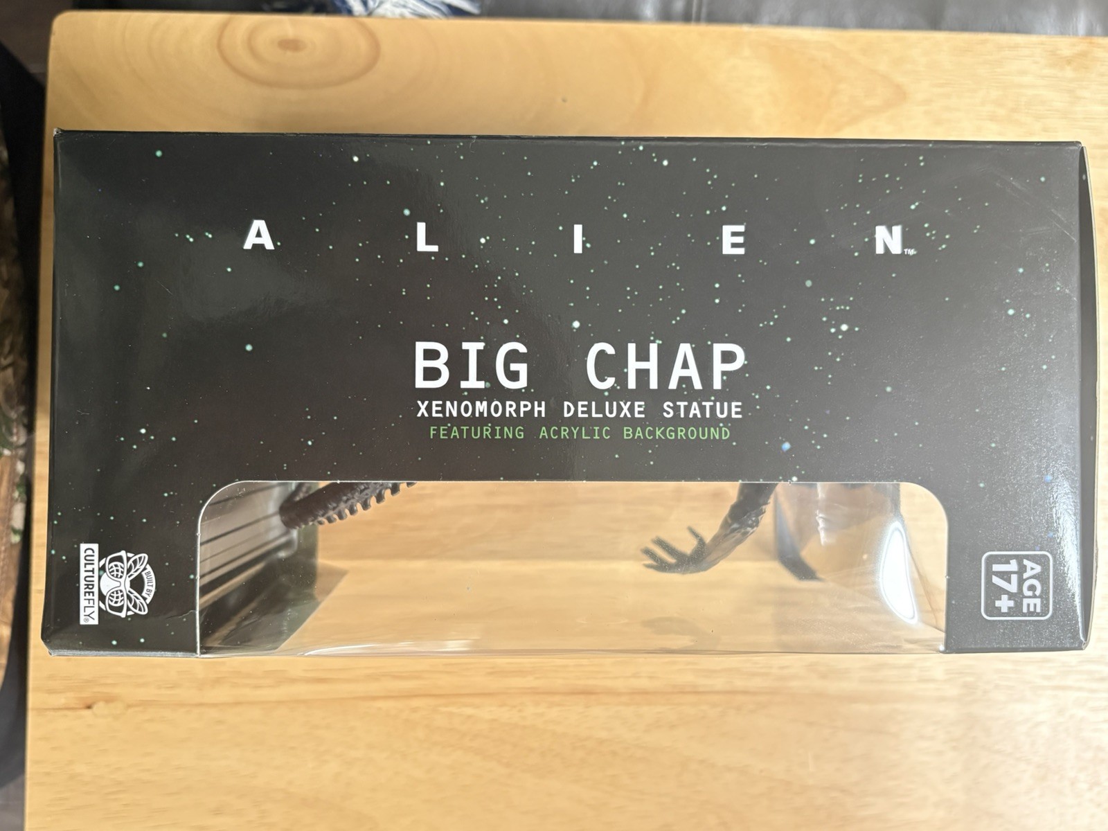 NEW! (ONLY 2 LEFT) Alien ‘Big Chap’ Xenomorph Deluxe Statue w/Acrylic Background
