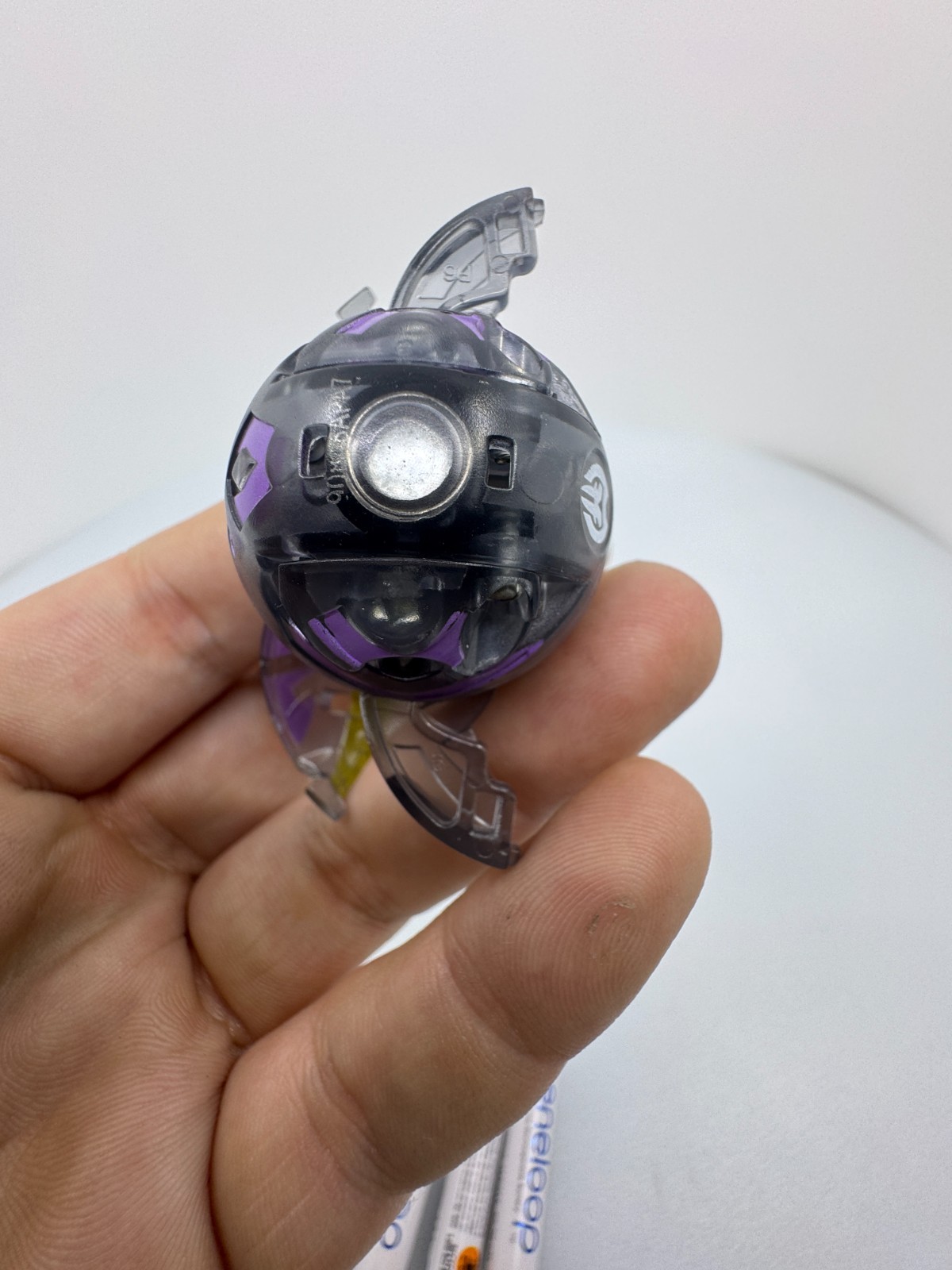 Bakugan Translucent Darkus Percival Rare Vestroia 600G Magnets Not Included