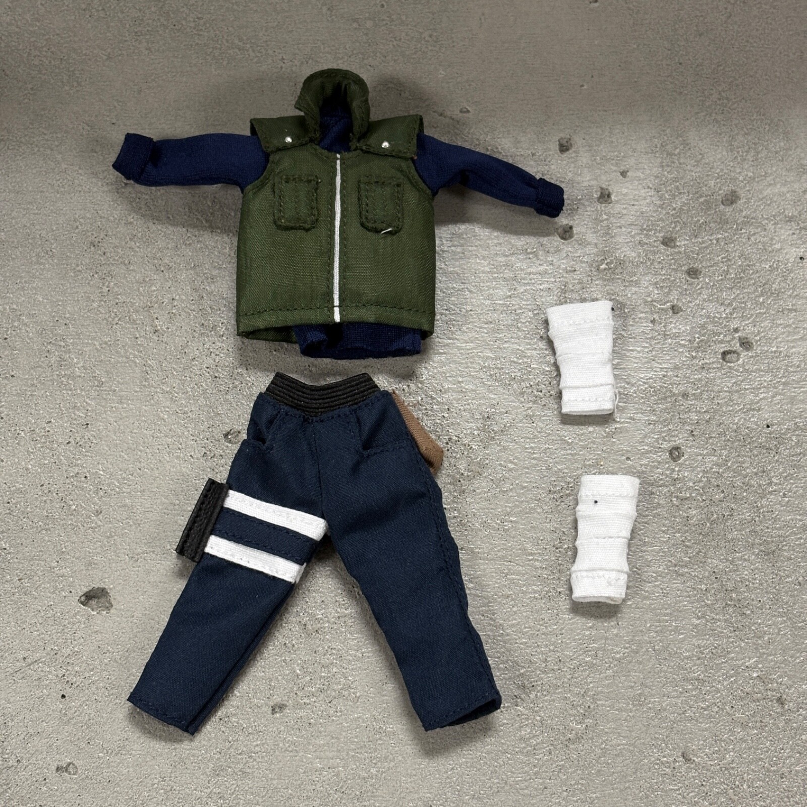 PB-KAK-SET: 1/12 Naruto Kakashi Custom Fabric outfit Set for 6&Prime; Slim body