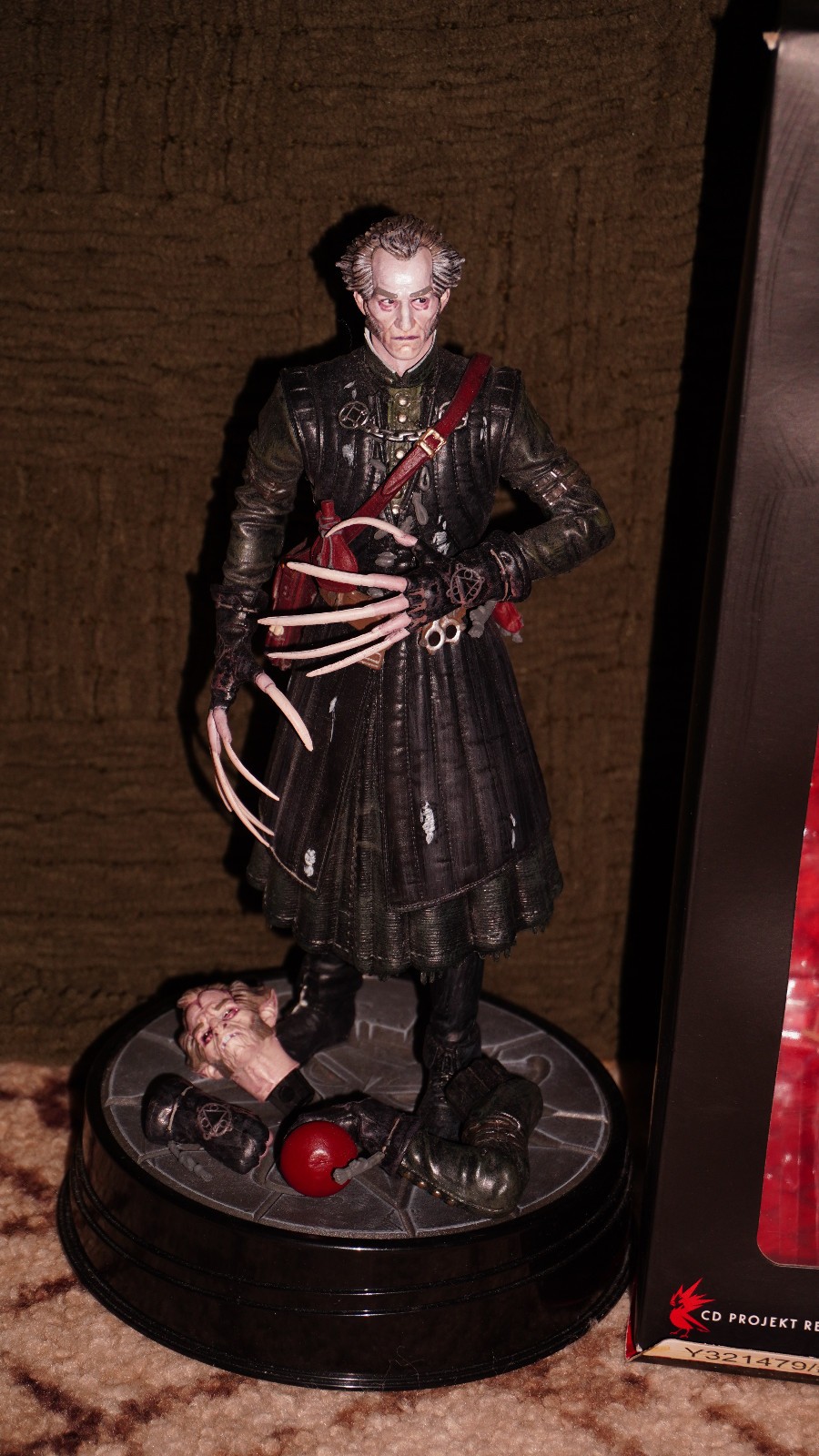 The Witcher 3 – REGIS Vampire Deluxe Figure by Dark Horse