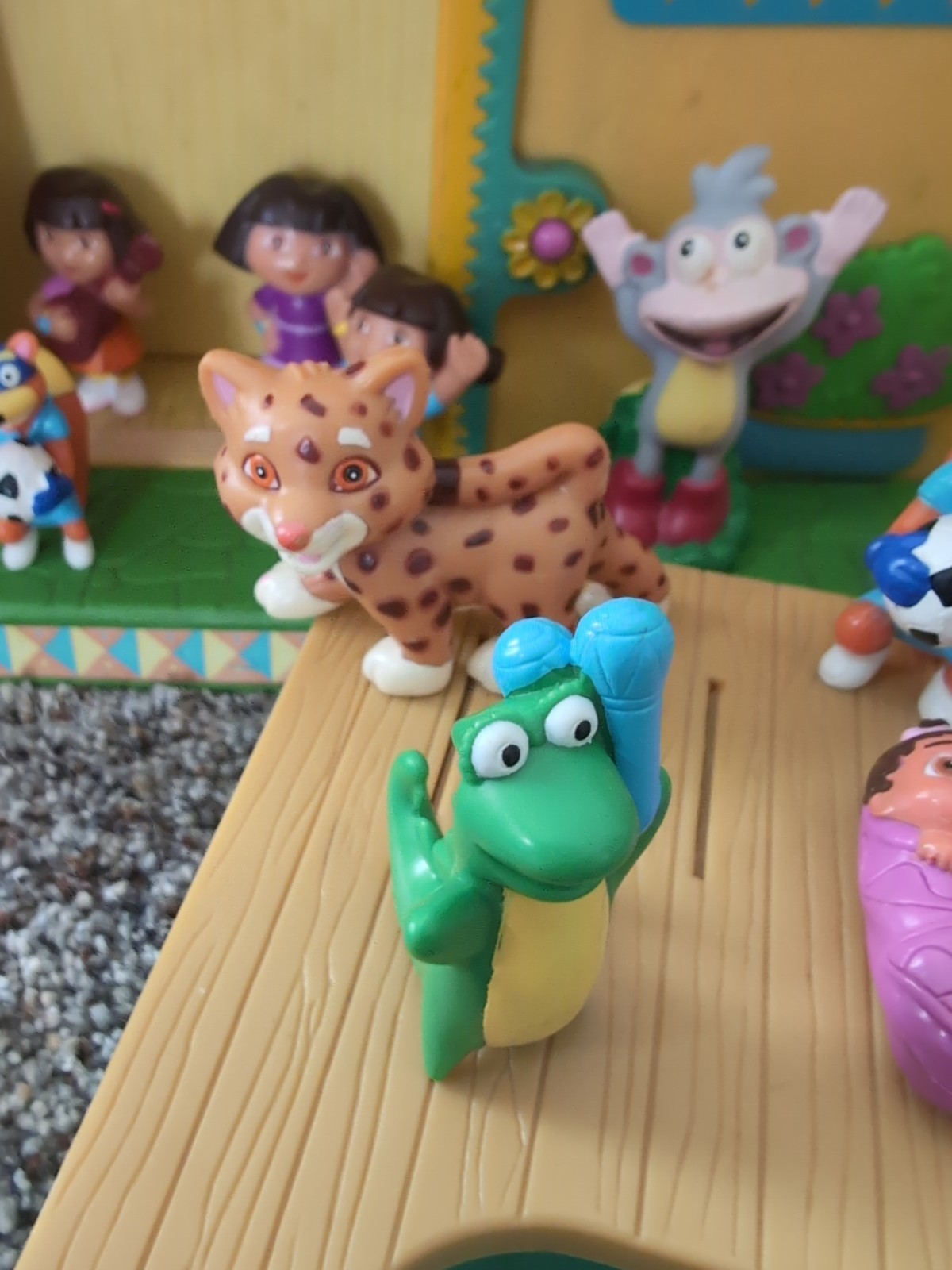 Dora the Explorer Talking House, Pool, Greenhouse, Figures & Accessories WORKS