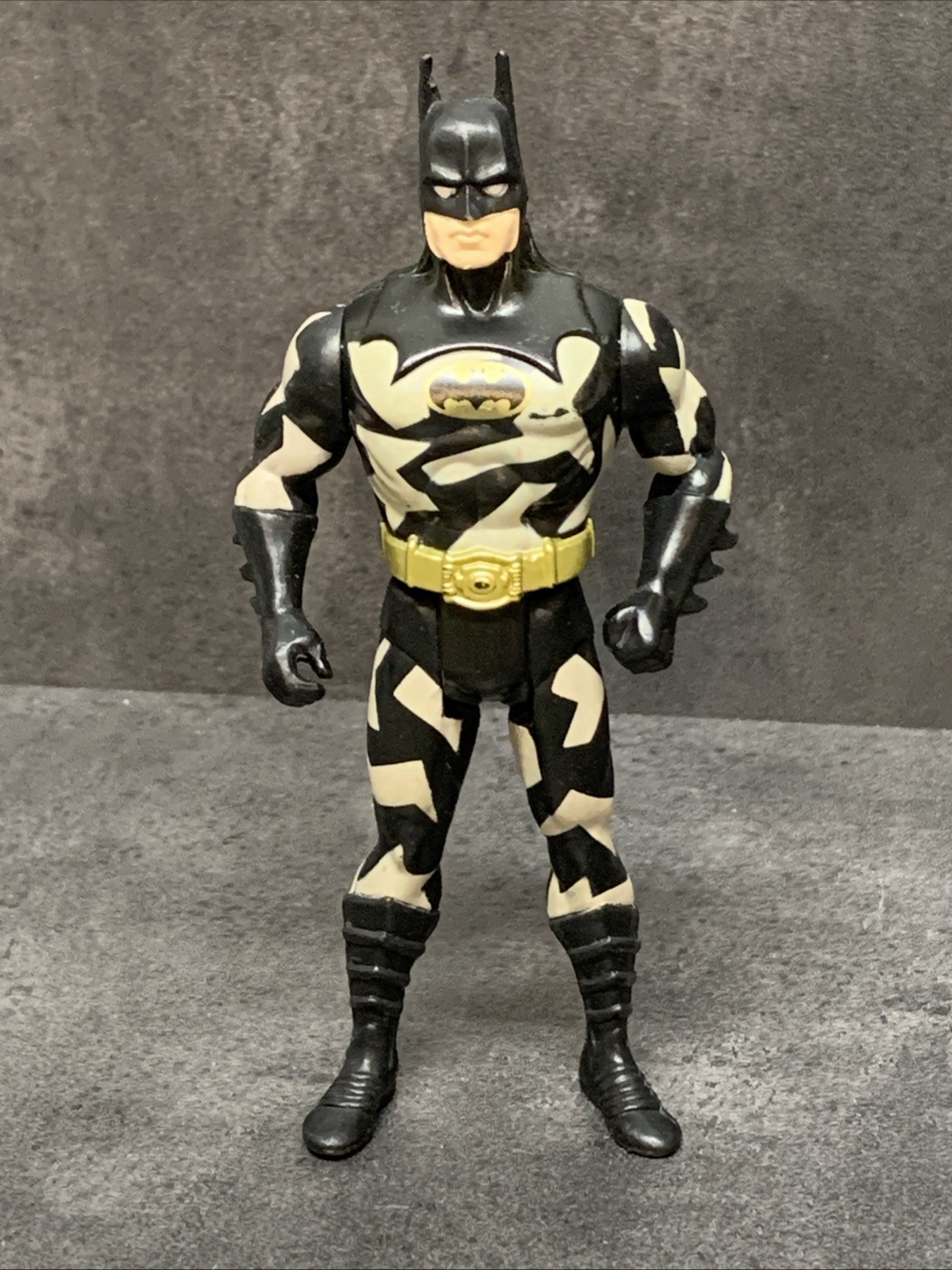 Air Attack BATMAN 1990 Batman Returns 4.5 in Kenner Action Figure DC Comics READ