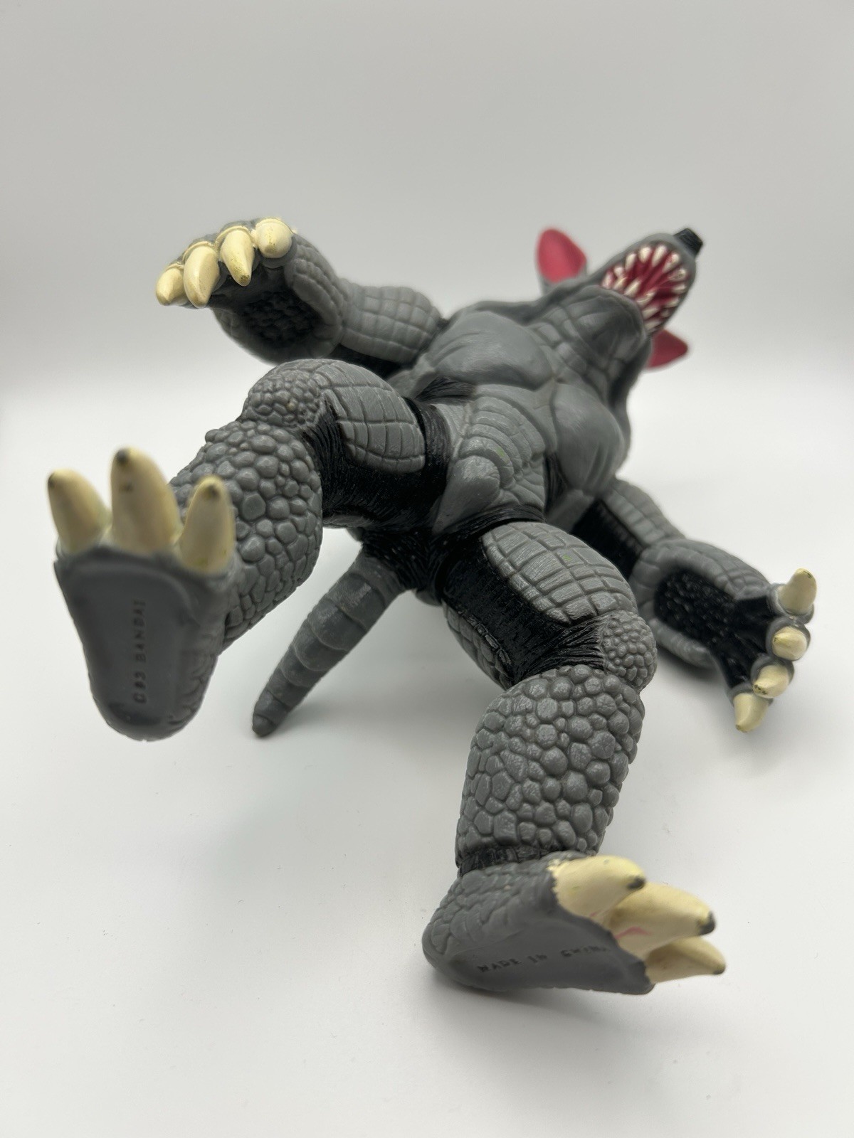 Vintage 1993 Bandai Mighty Morphin Power Ranger Socadillo Action Figure