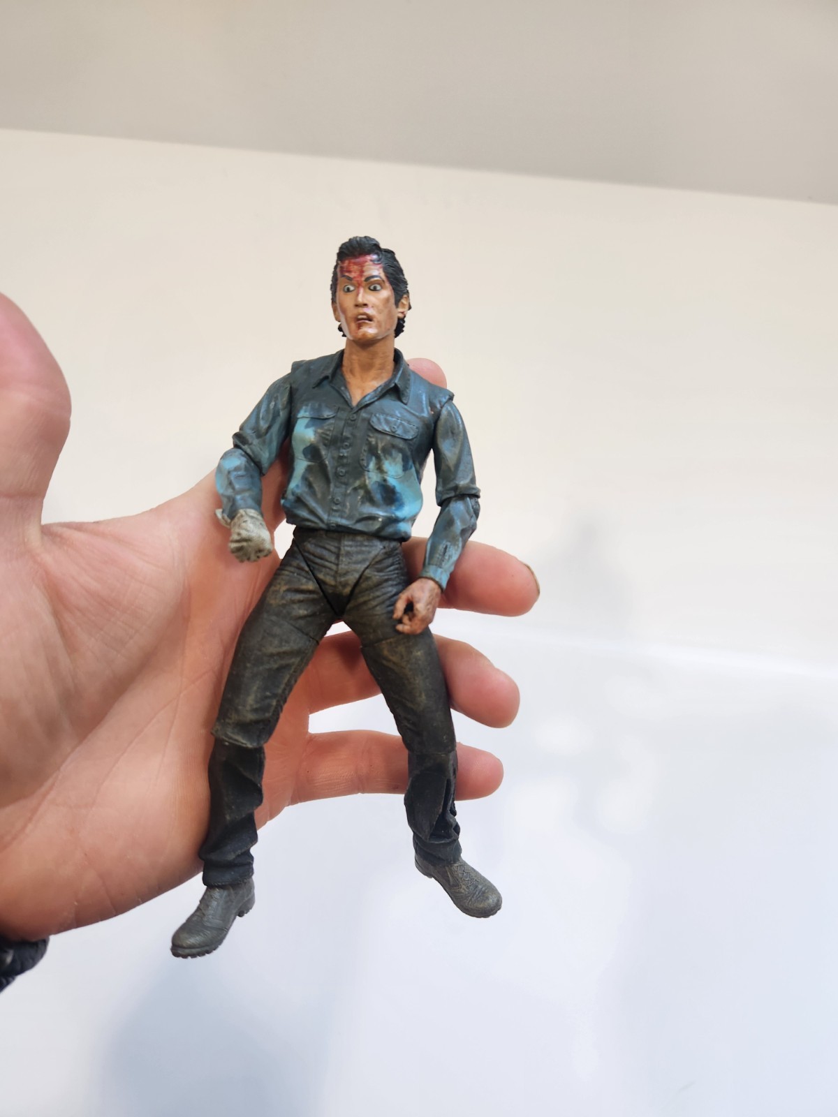 inch NECA « Ultimate Ash » Evil Dead 2. Loose 6.5 Inches