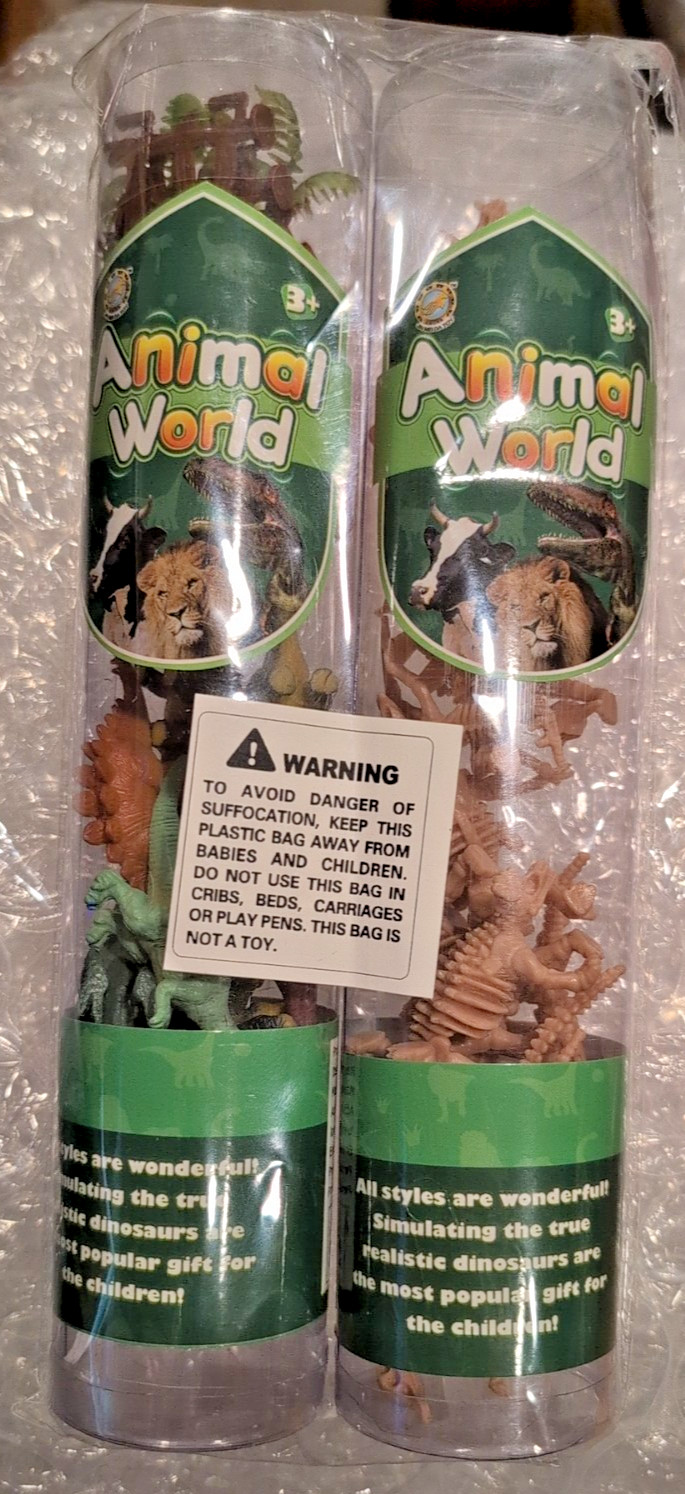 New Animal World Set Of 24 Plastic Dinosaur Figures Incl Landscape Pieces