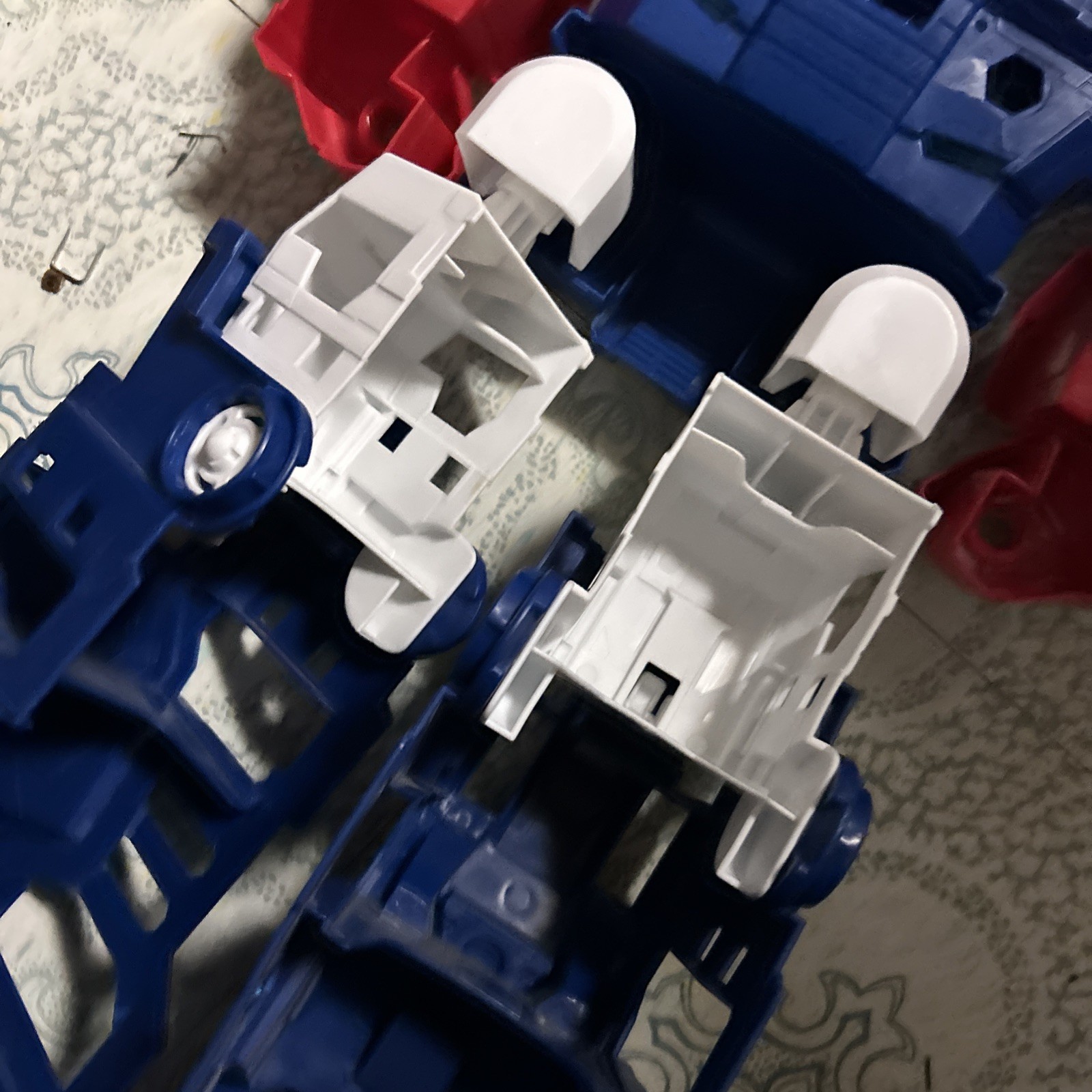 Kid Connection Robot Transporter Lights & Sounds Tall Robot