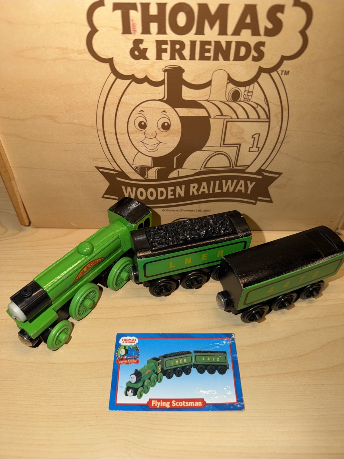 FLYING SCOTSMAN ! THOMAS FRIENDS TRAIN WOODEN RAILWAY 2001 COLLECTOR CARD !