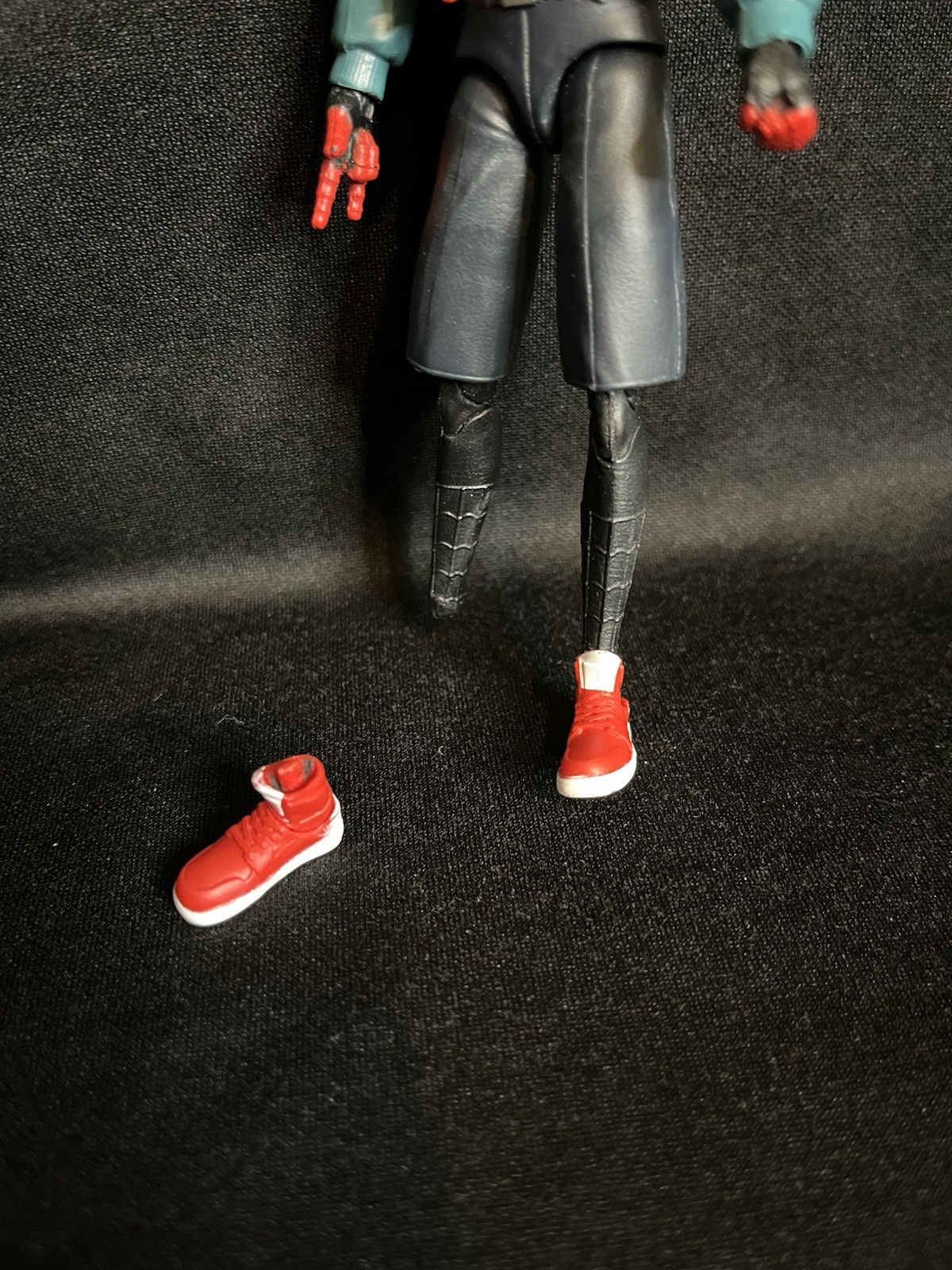 Marvel Spider-Man Legends Series Into The Spider-Verse 6” Miles Morales Figure