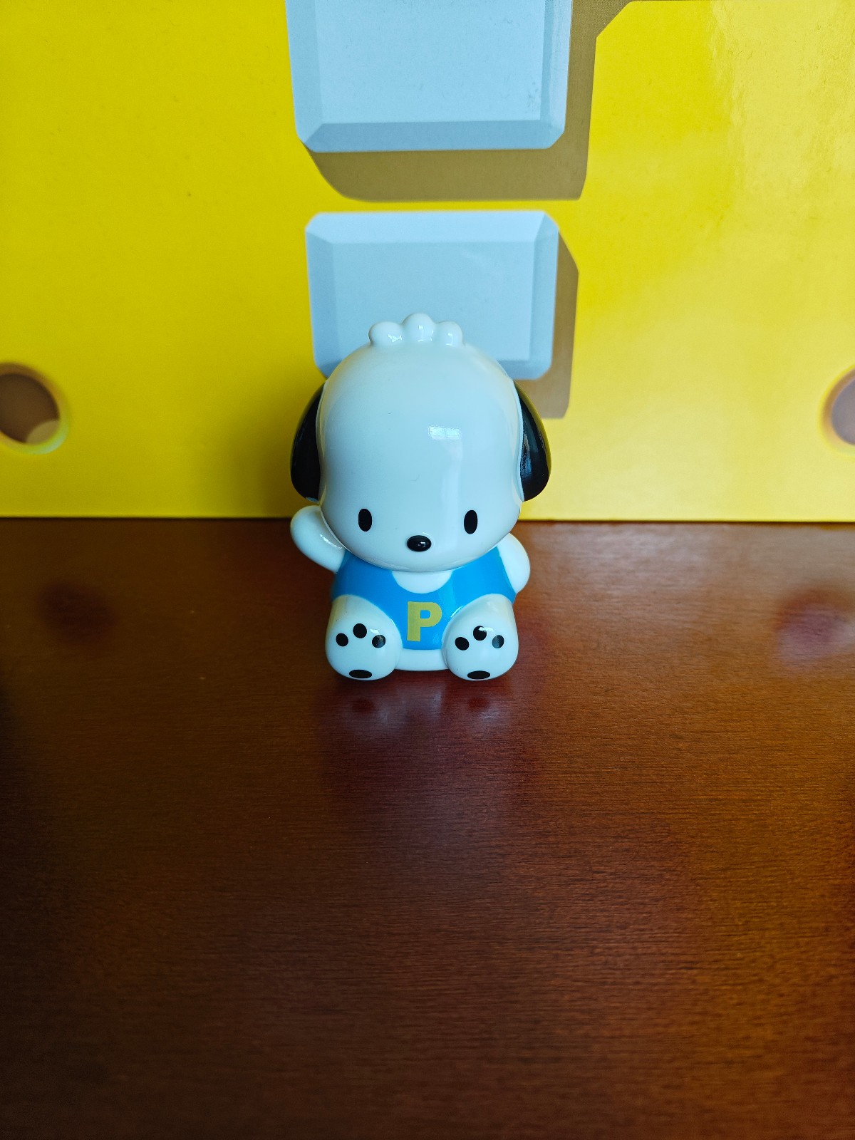Pochacco Sanrio Little Piggy Bank Series Bandai 3-Inch Mini Figure Gashapon