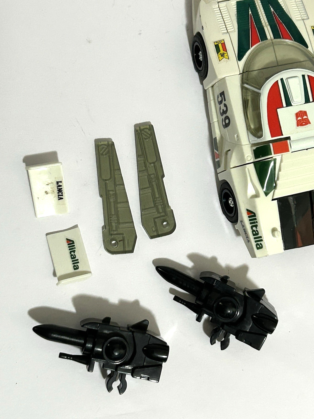 “Transformers” Wheeljack – Autobot Car, G1 (complete, not modern reissue)