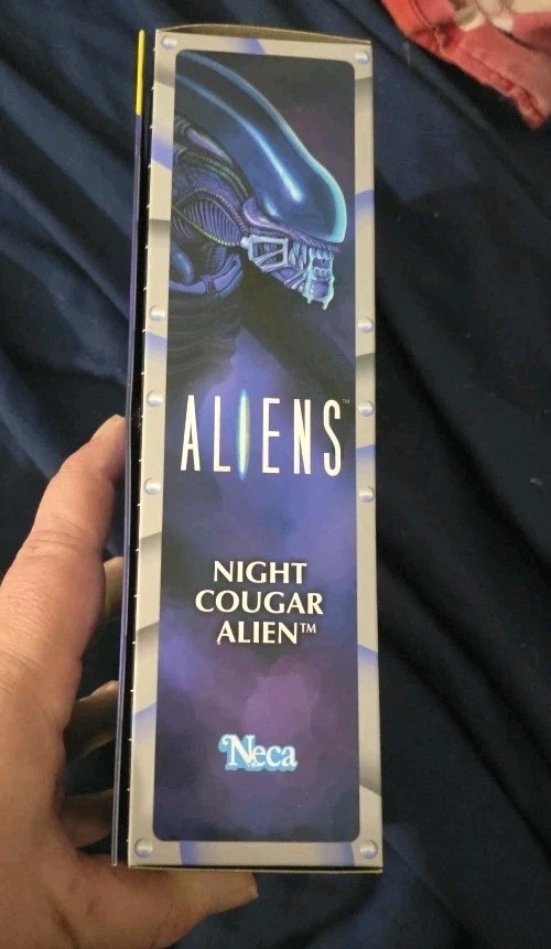 NECA NIGHT COUGAR ALIEN 7&Prime; Ultimate Kenner Tribute Action Figure ALIENS