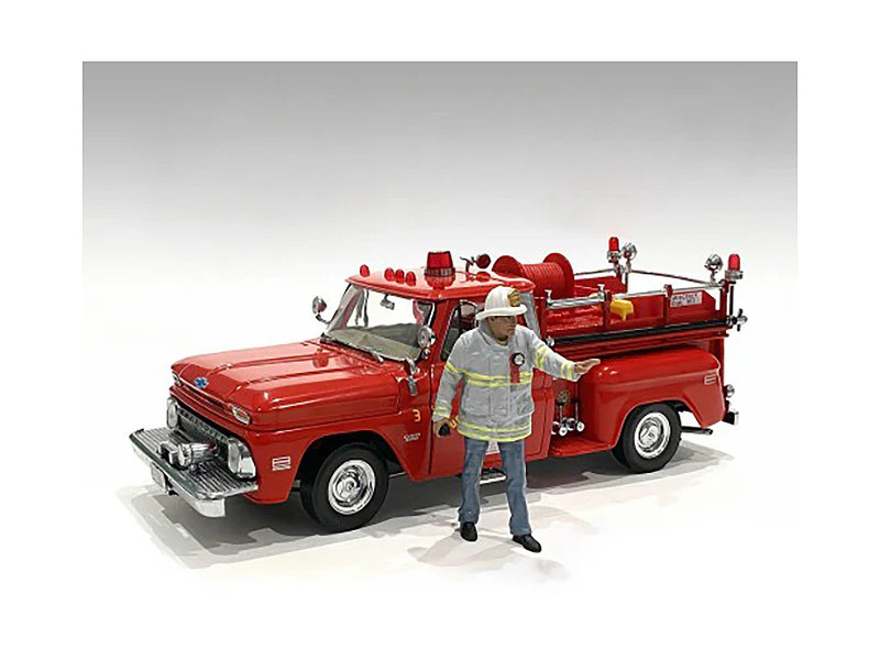 « Firefighters » Fire Captain Figure for 1/24 Scale Models by American Diorama