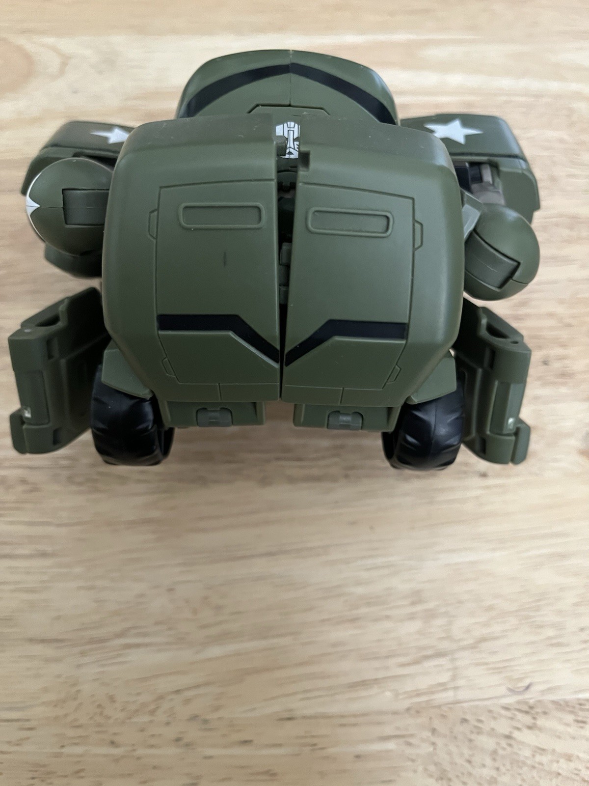 Hasbro Transformers Animated Voyager Bulkhead Figure 2008 (used)