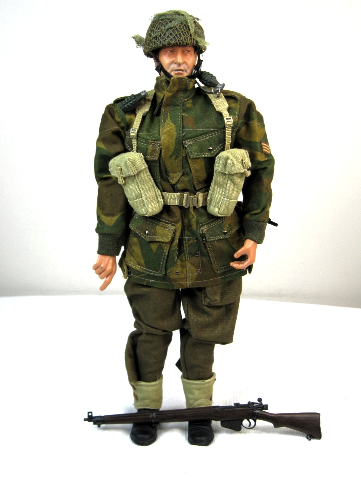 1:6 WWII British Airborne Division Red Devils Figure