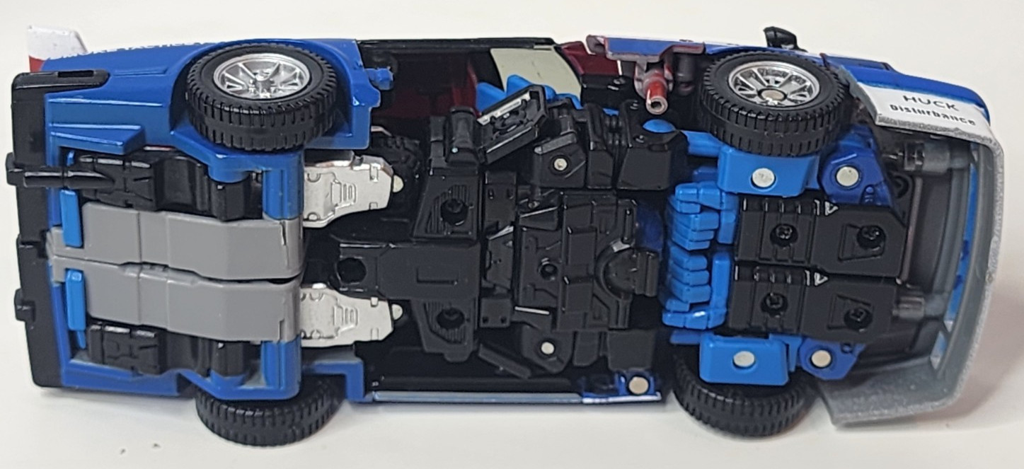 Takara Transformers Smokescreen 6.5 in Action Figure – MP-19 Broken Parts/Repair