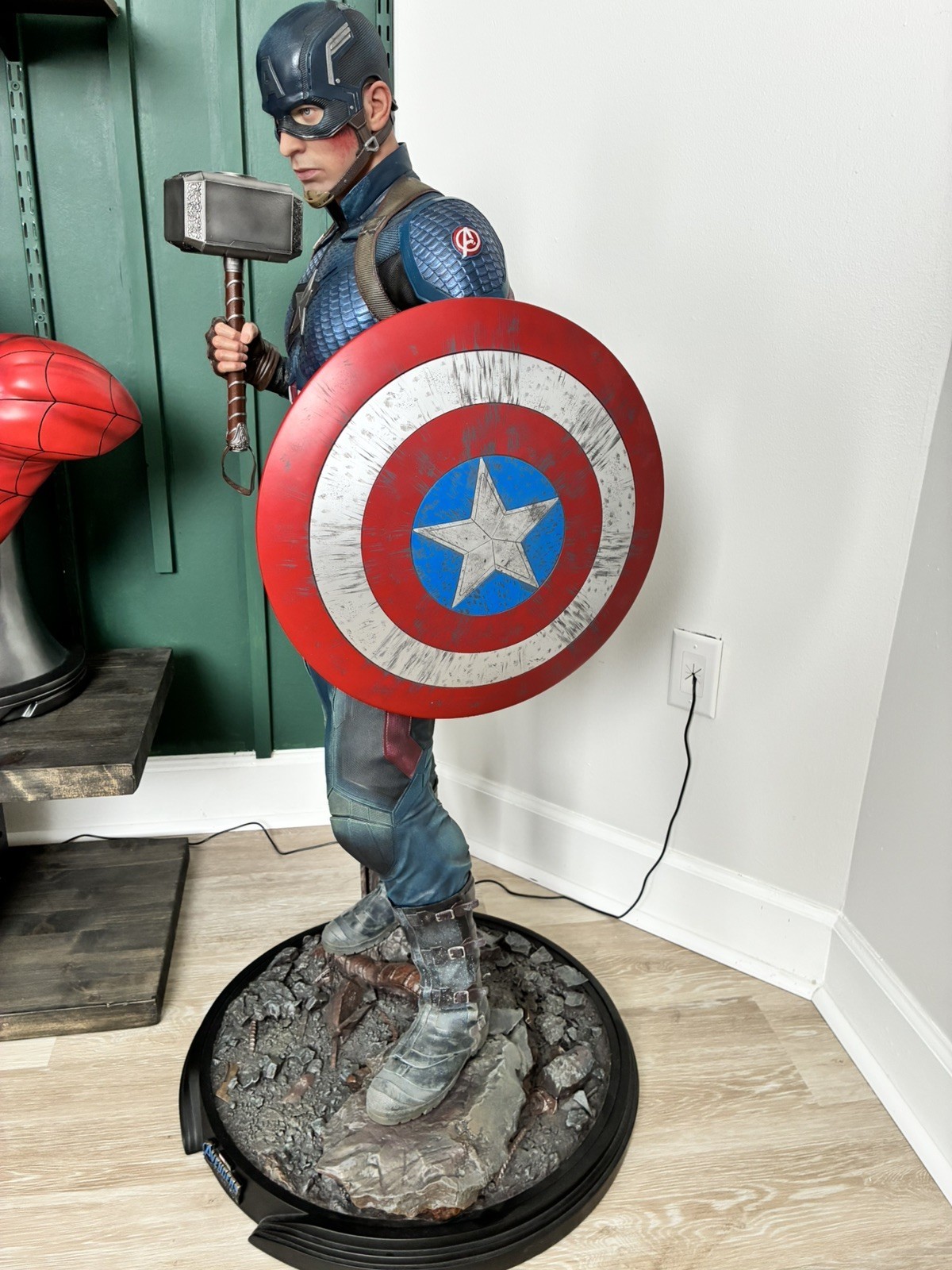 Queen Studios Captain America 1/2 Scale Endgame 502/1699 Must See!
