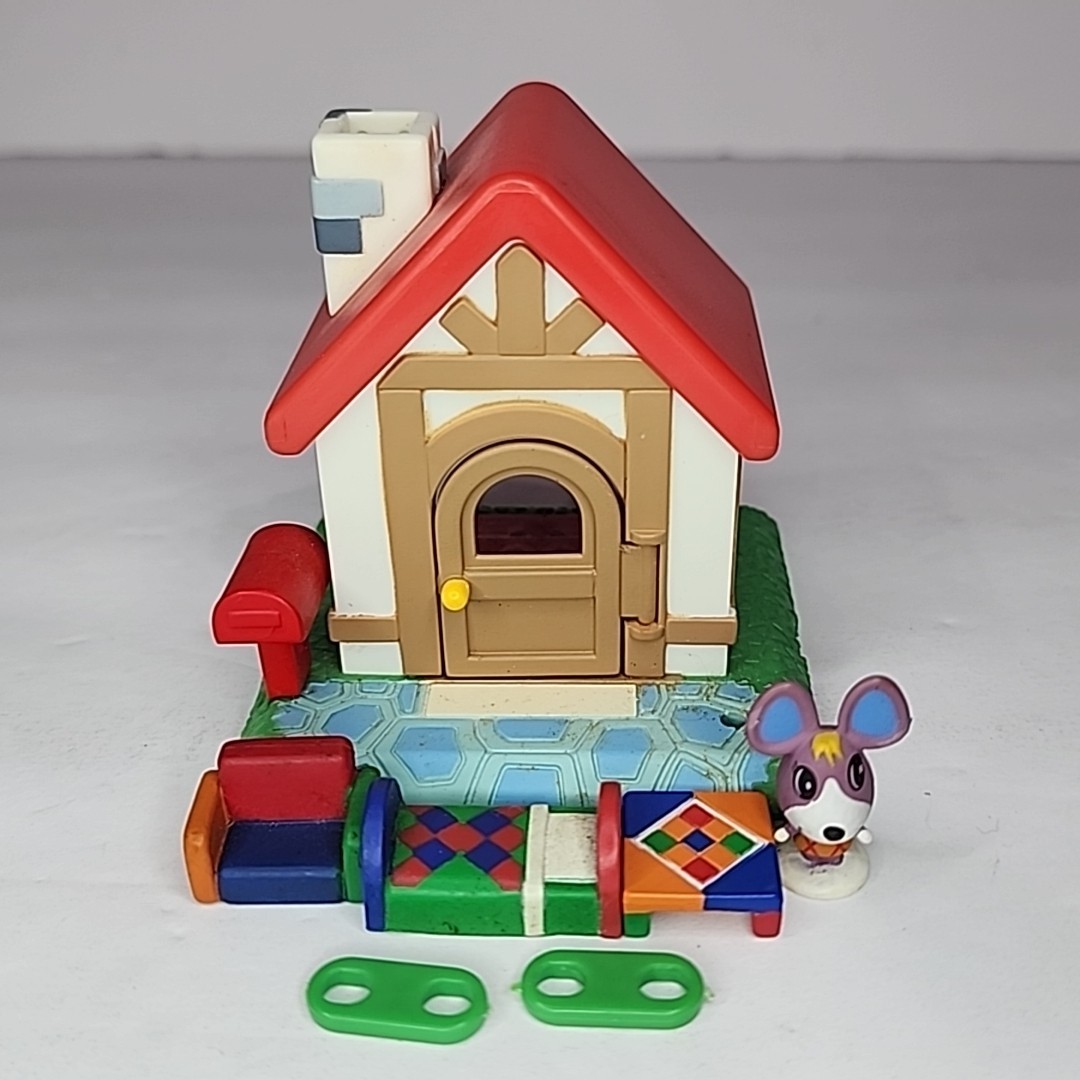 2001 Animal Crossing Lets Make a Forest 3&Prime; Red Mini House Figure Furniture Lot