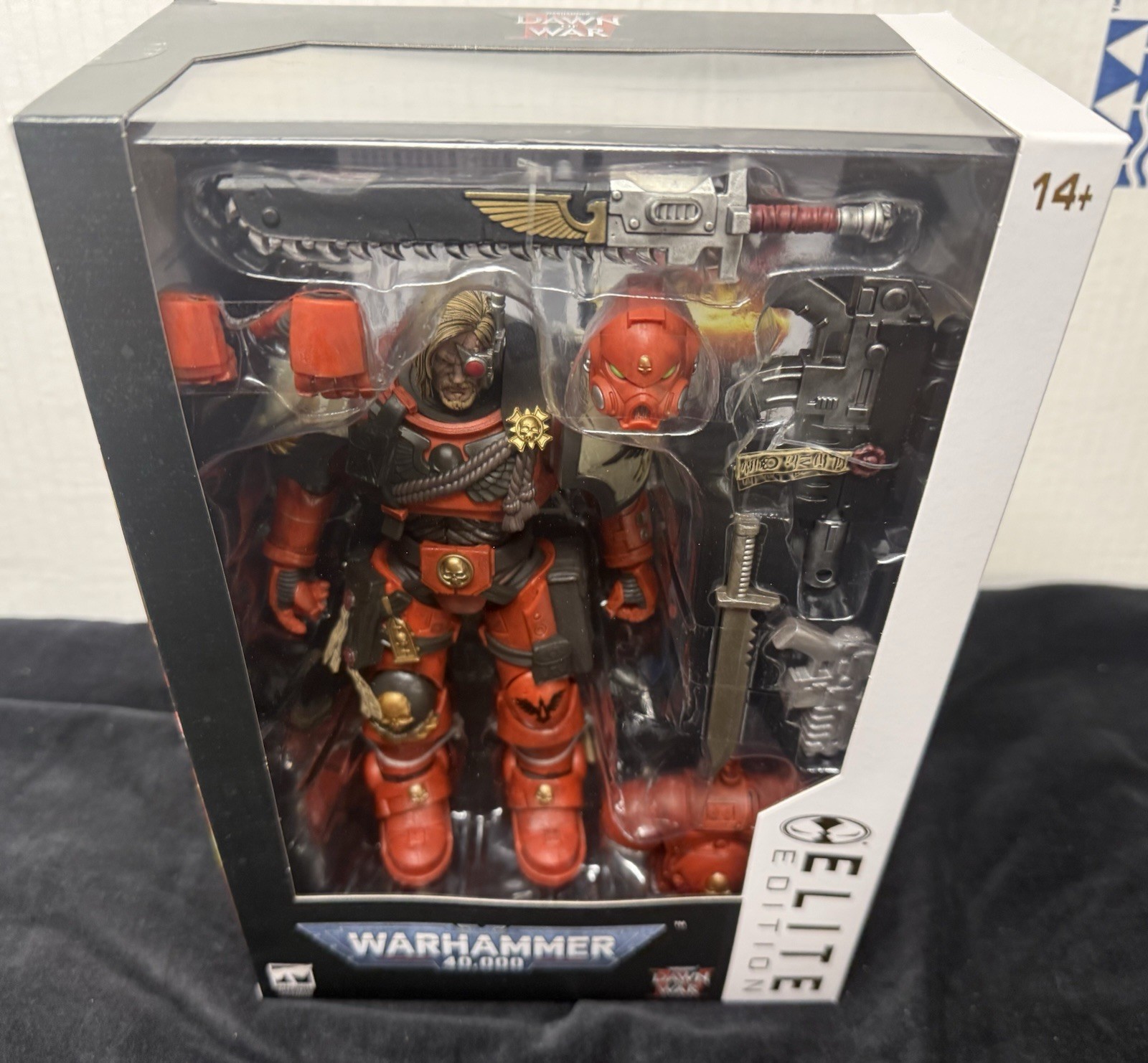 McFarlane Toys Warhammer 40,000 Dawn of War Captain Cyrus 07 Figure 14+