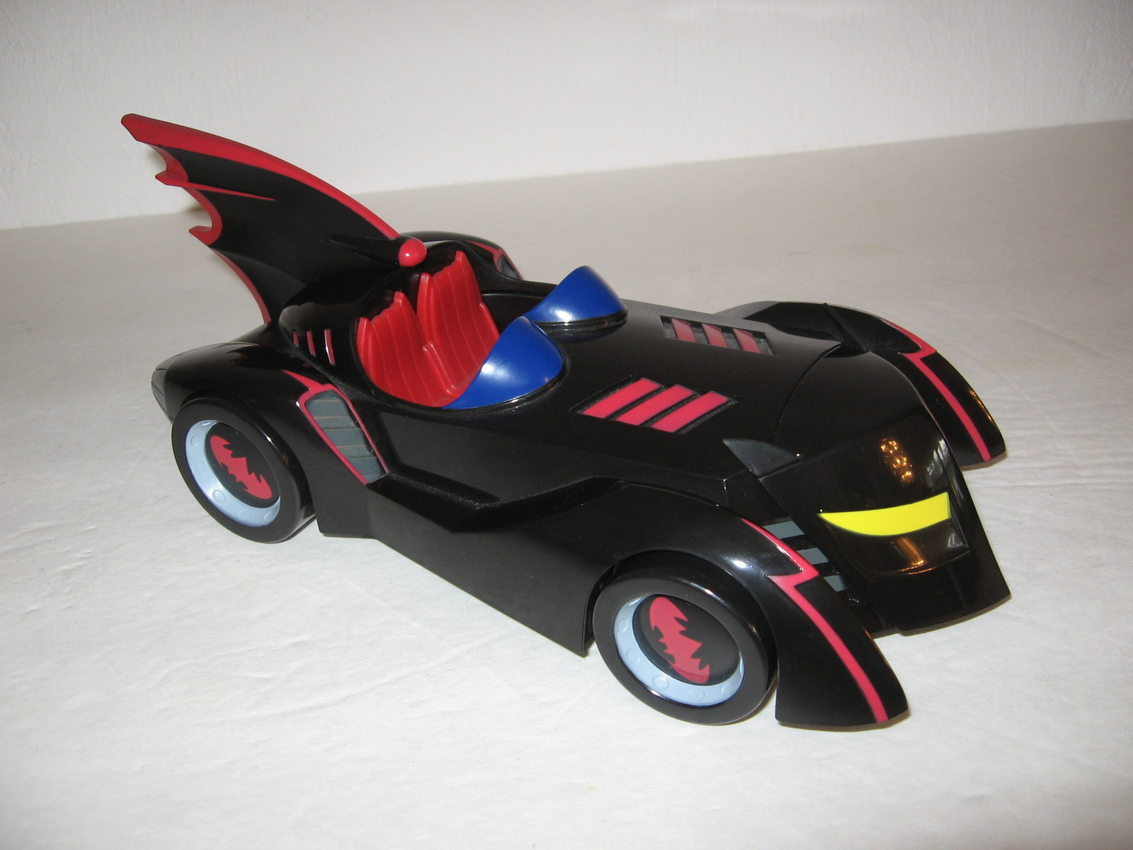 BRAVE AND BOLD BATMAN BATMOBILE