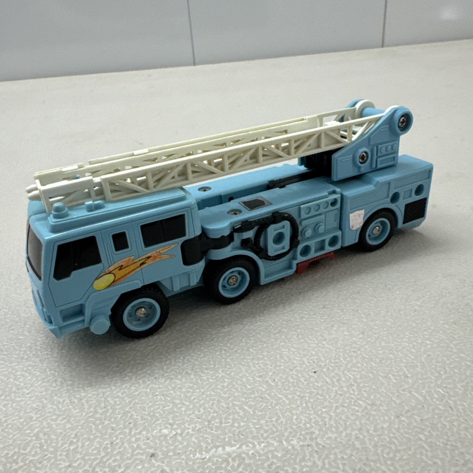 Hot Spot Defensor Vintage 1986 G1 Transformers Hasbro Action Figure