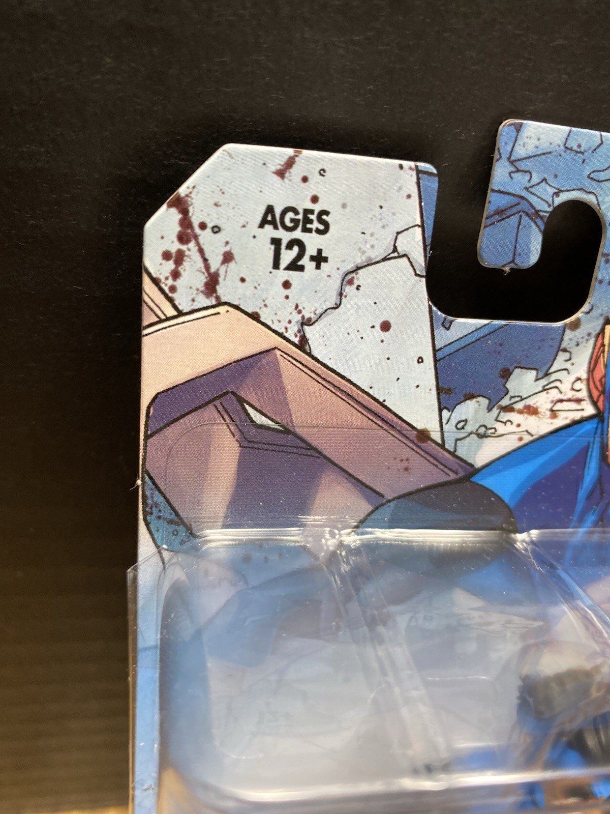 Skybound Invincible Megabox Exclusive Blue Suit NEW