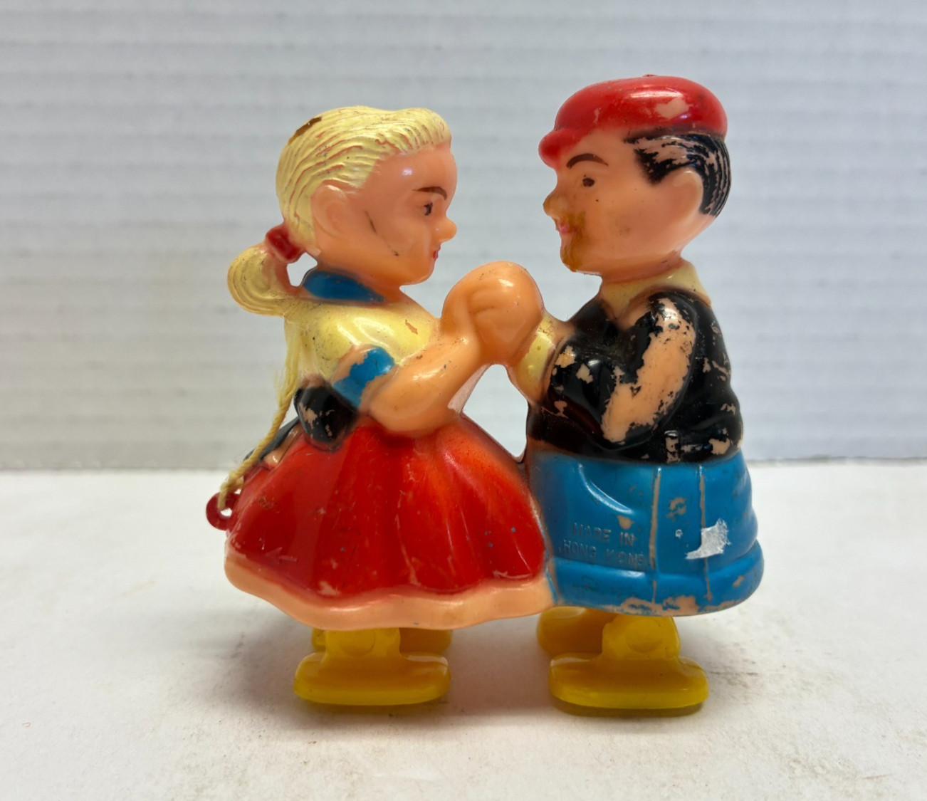 F4 VTG Marx Hard Plastic Dancing Couple & Gunslingers Ramp Walkers 1950&rsquo;s