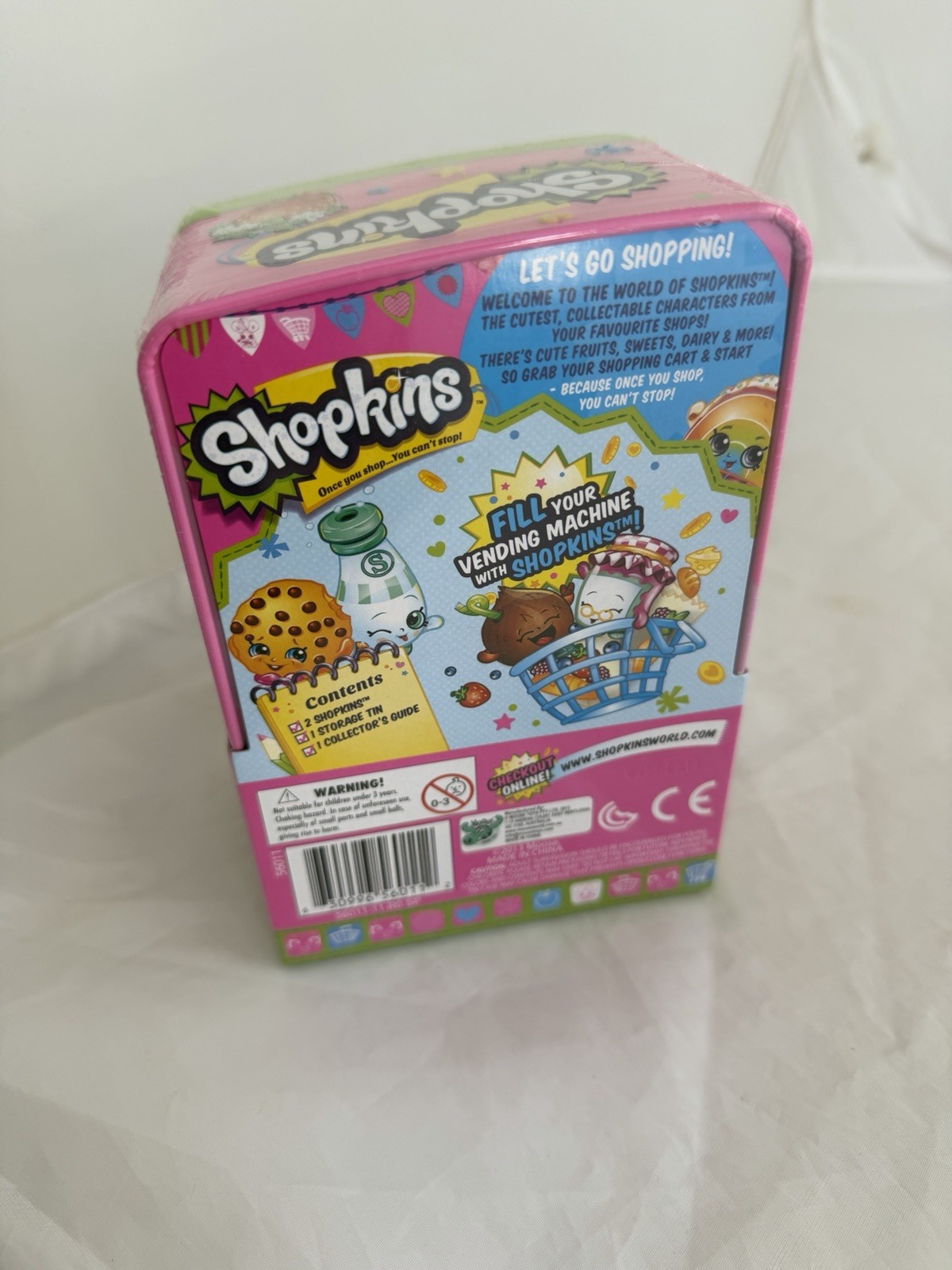 Shopkins Vending Machine Storage Tin with 2 Exclusive Shopkins Inside New Sealed