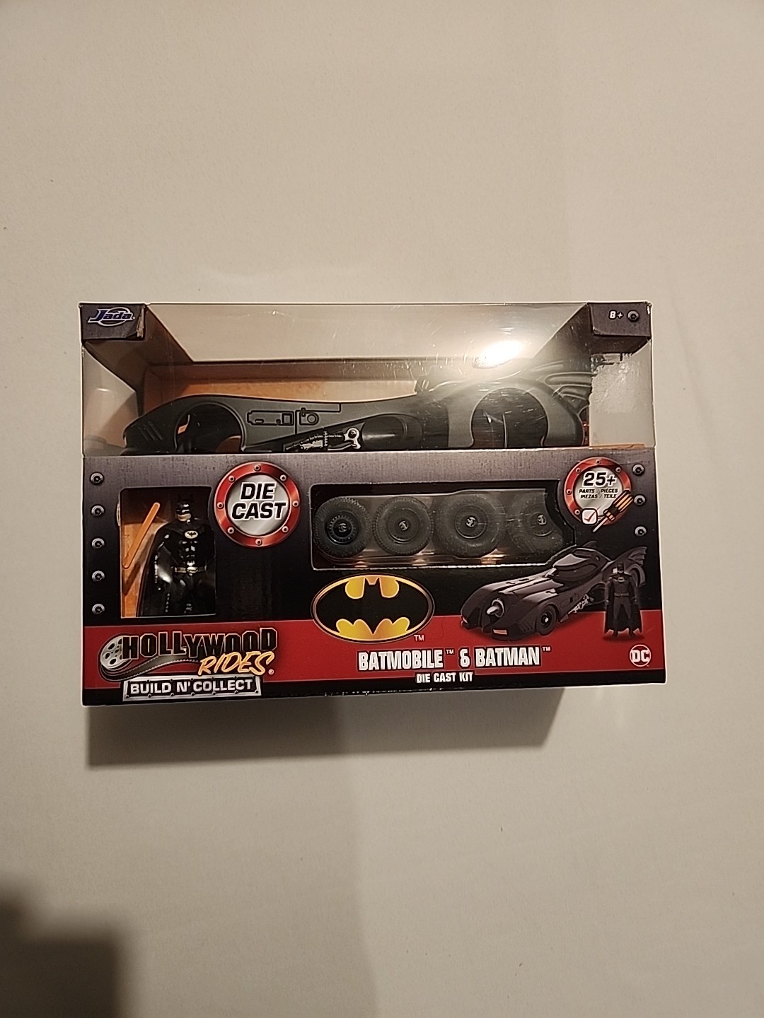 Build N&rsquo;collect 1989 Batmobile & Batman Figure 1/24 Diecast Model Kit