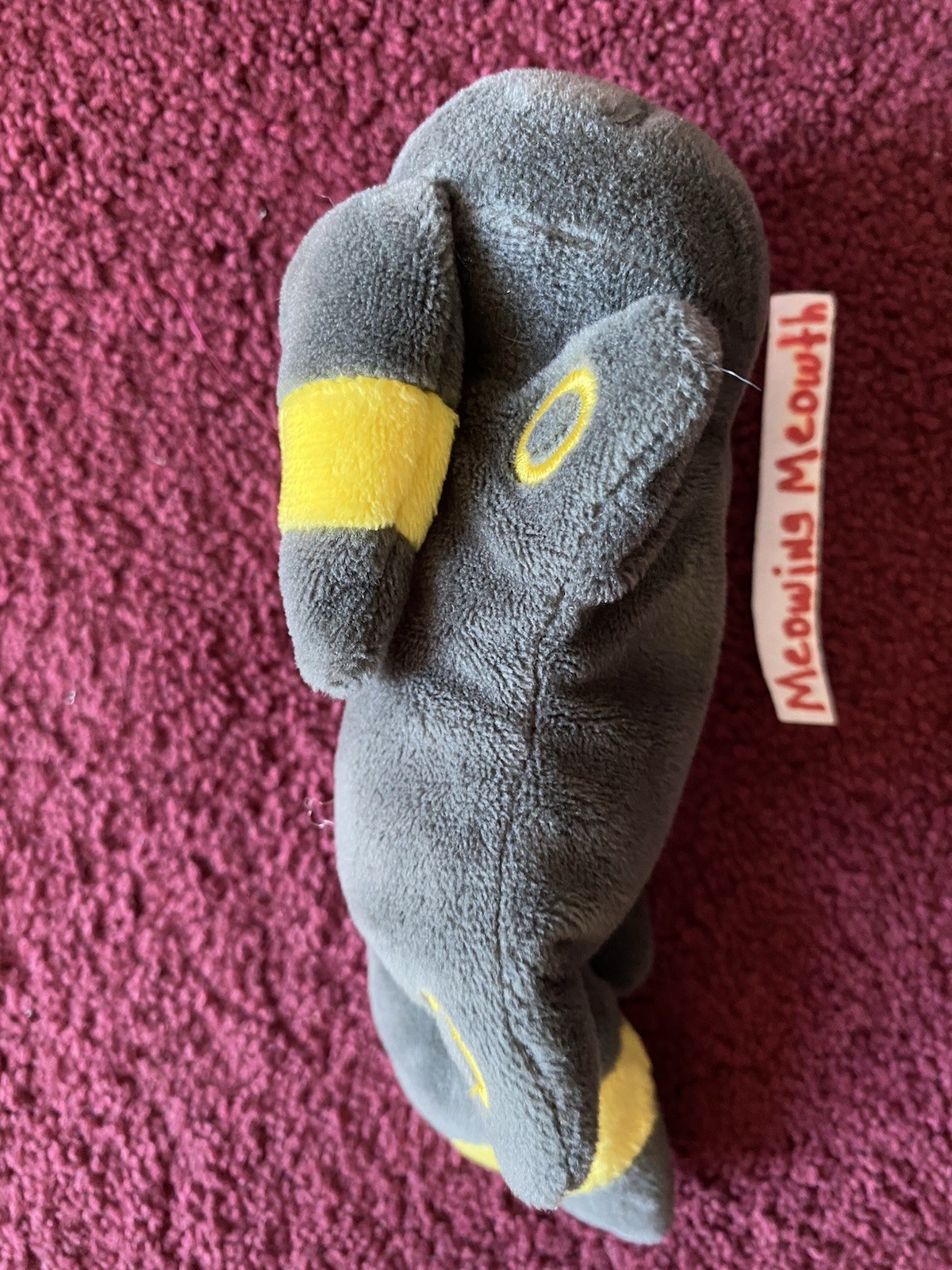 Pokemon Center Sleeping Good Night UMBREON Poke Plush Kuttari Cuties doll figure