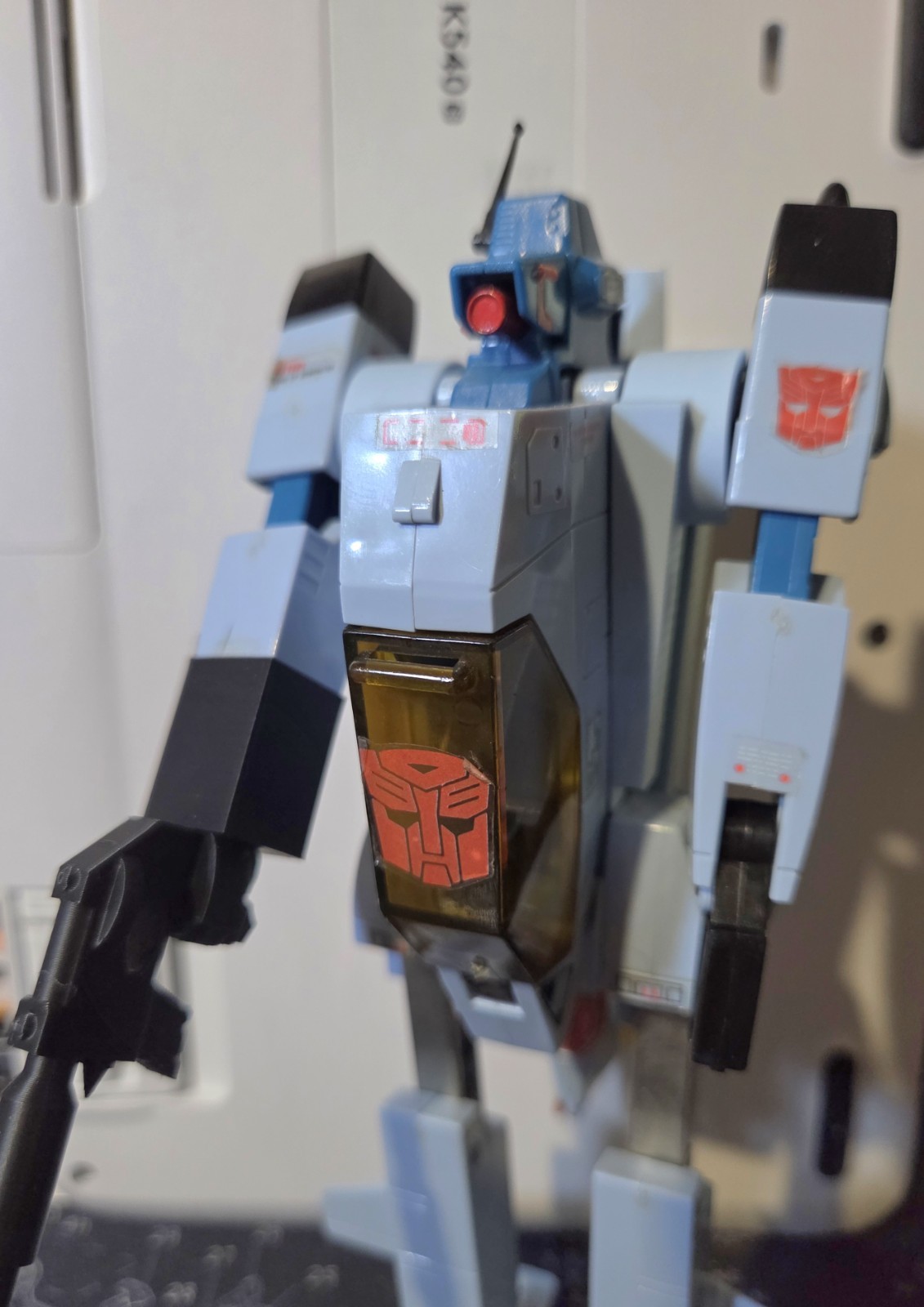 3D Printed Upgrades Shoulder Fillers, Fixed Hands, Fists & Gun For G1 Whirl Blue
