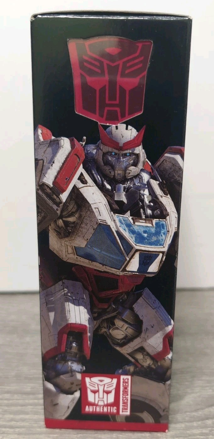 Transformers Studio 82 Deluxe Bumblebee Autobot Ratchet 4.5&Prime; Action Figure Read