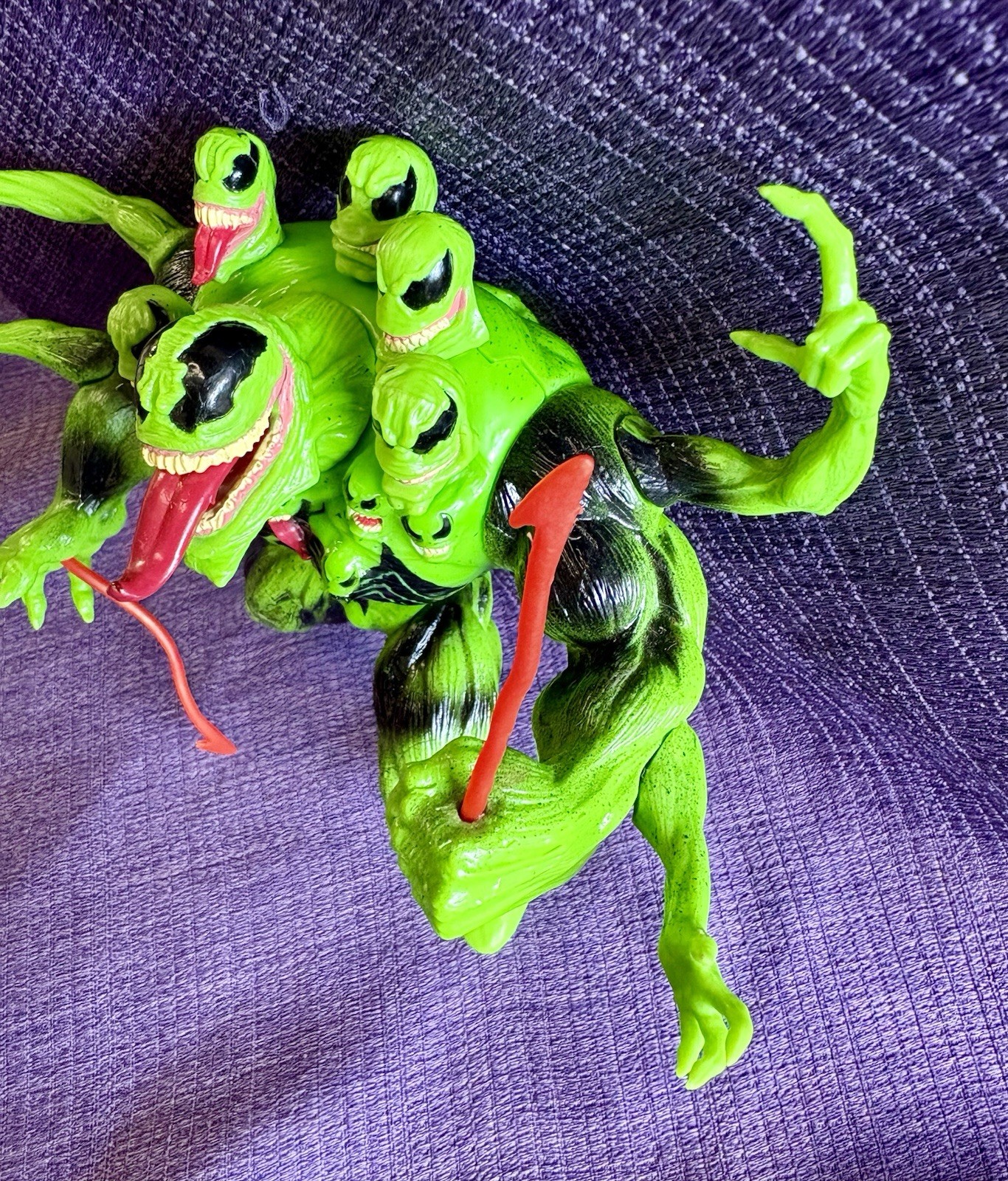 Venom the Madness 7.5&Prime; Green Figure 1996 Toy Biz Marvel Planet of the Symbiotes