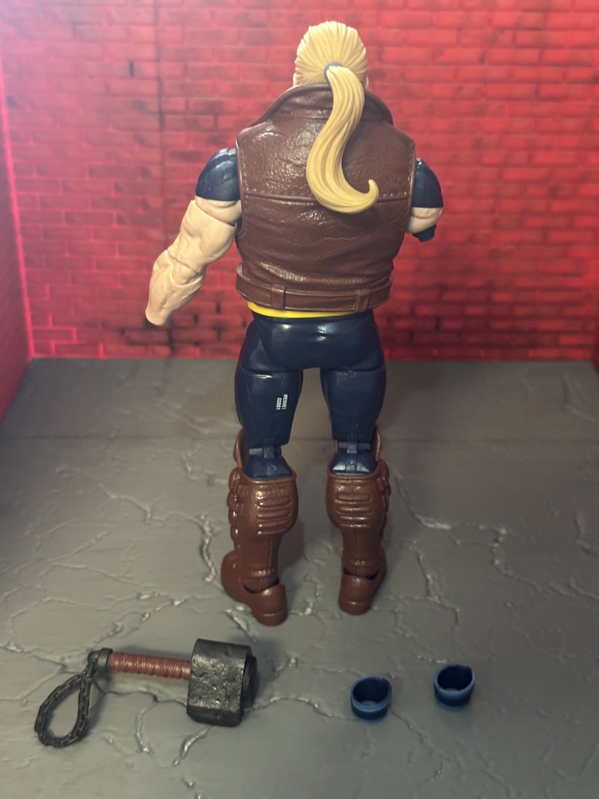 Marvel Legends Thunderstrike Action Figure (Joe Fixit BAF) Head, Vest & Hammer